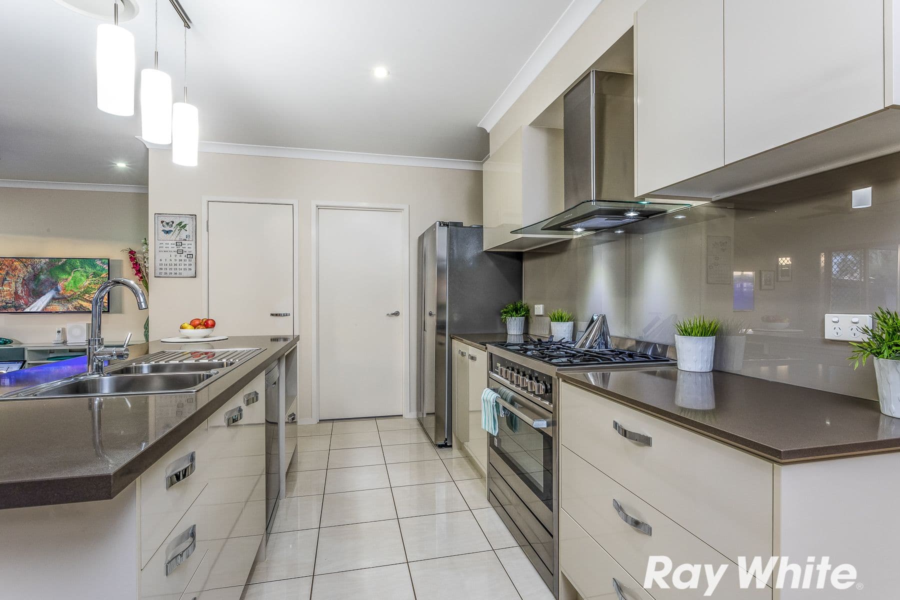 1 Goss Close, North Lakes QLD 4509, North Lakes - Thumbnail 8