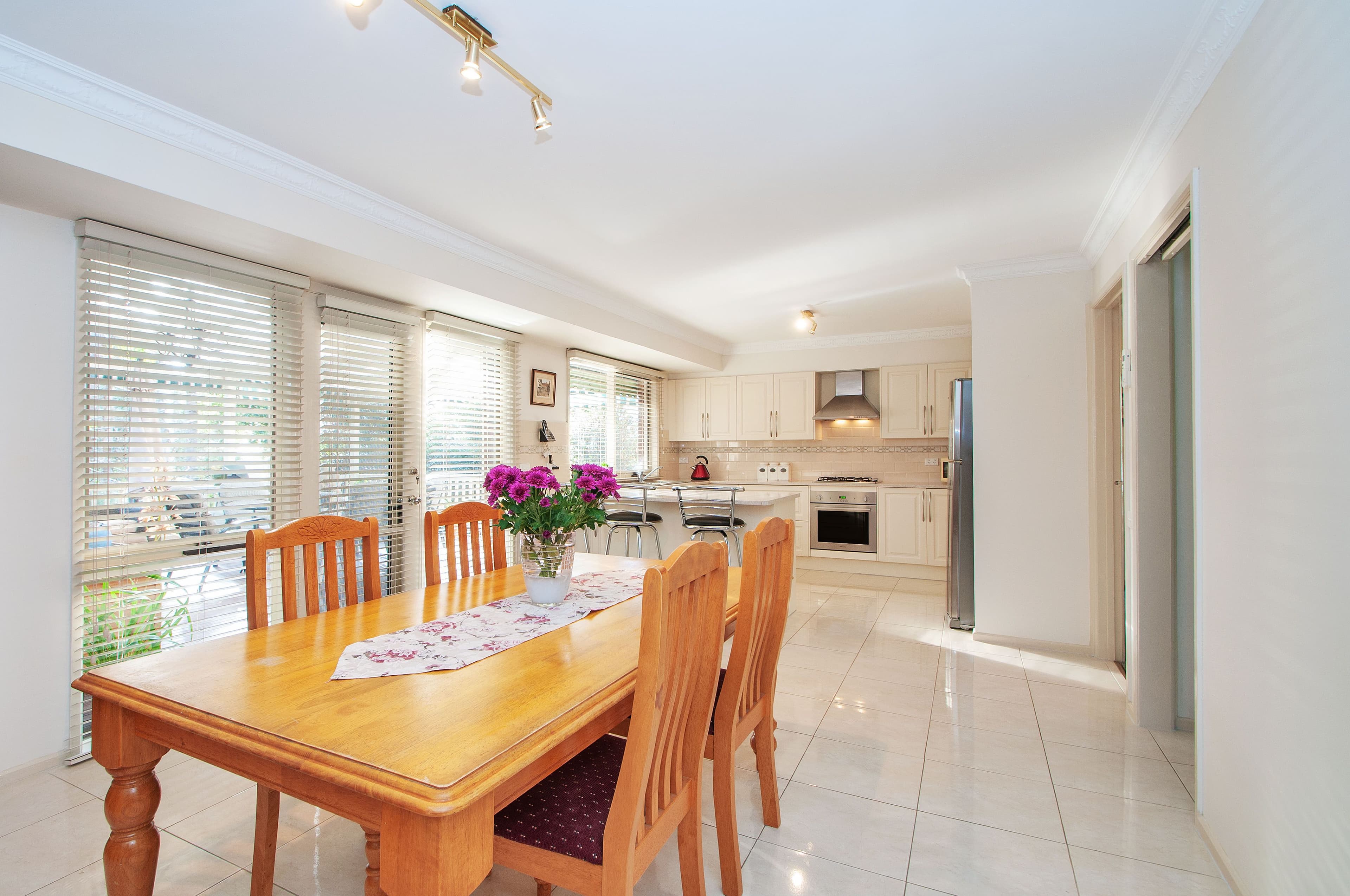 27 Great Oak Court, Mooroolbark VIC 3138, Mooroolbark - Thumbnail 4