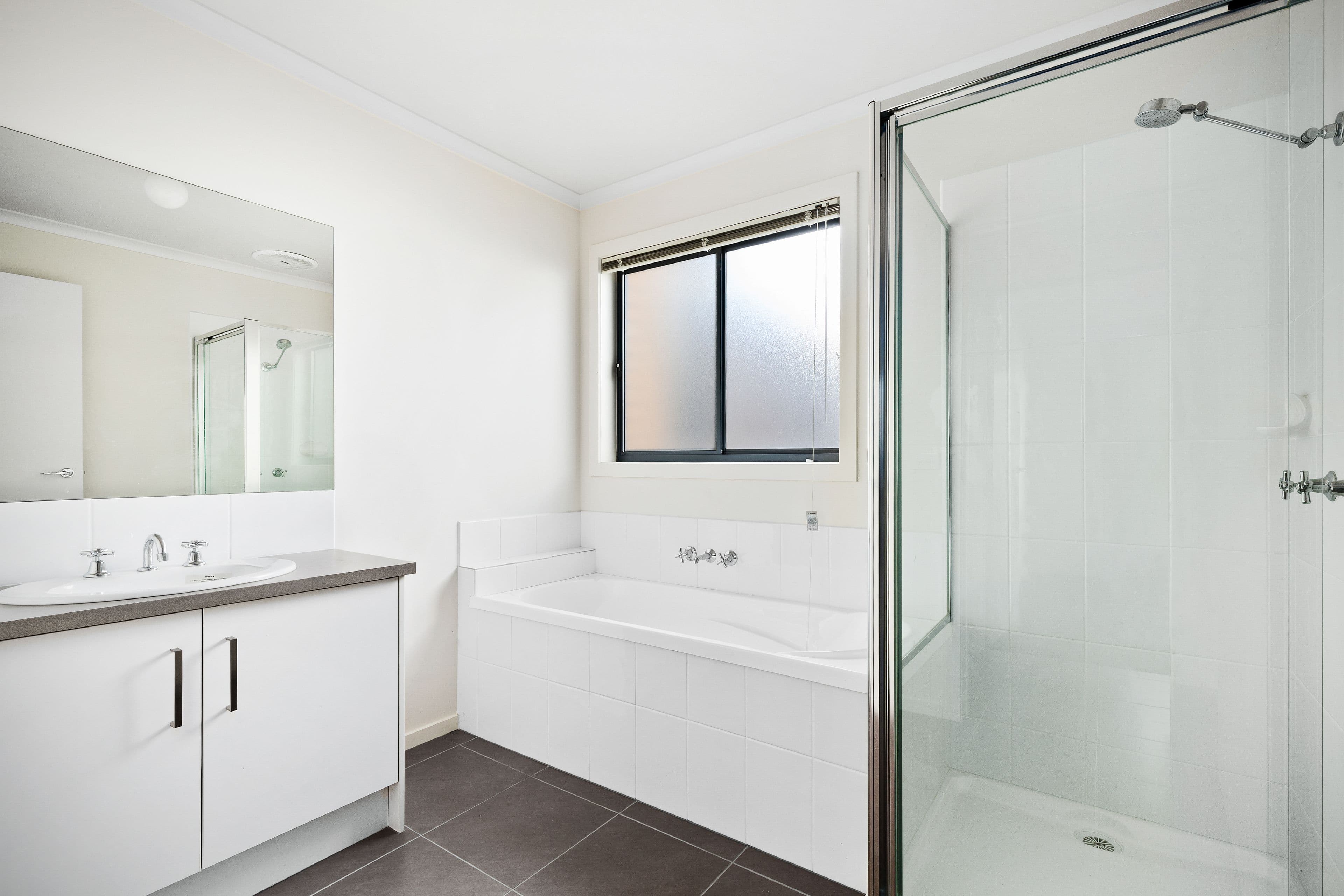 13 Herbert Street, Pakenham VIC 3810, Pakenham - Thumbnail 7