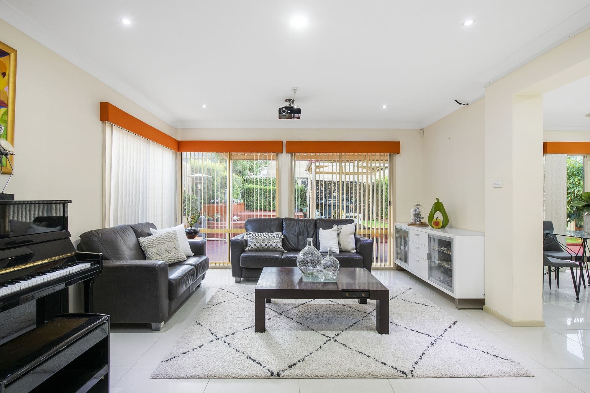 6 Sovereign Avenue, Kellyville Ridge NSW 2155, Kellyville Ridge - Thumbnail 8
