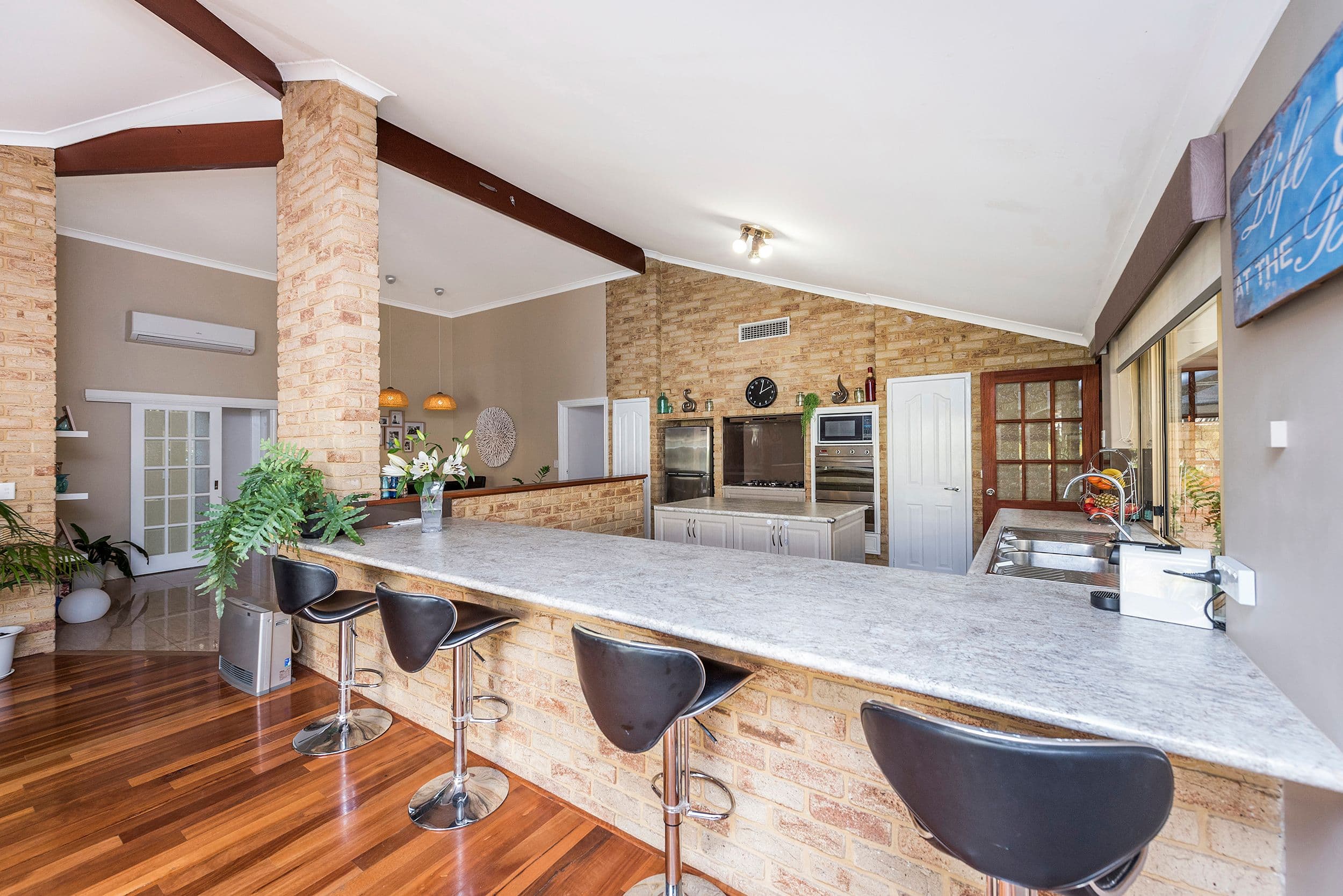 7 Tasman Place, Waikiki WA 6169, Waikiki - Thumbnail 2