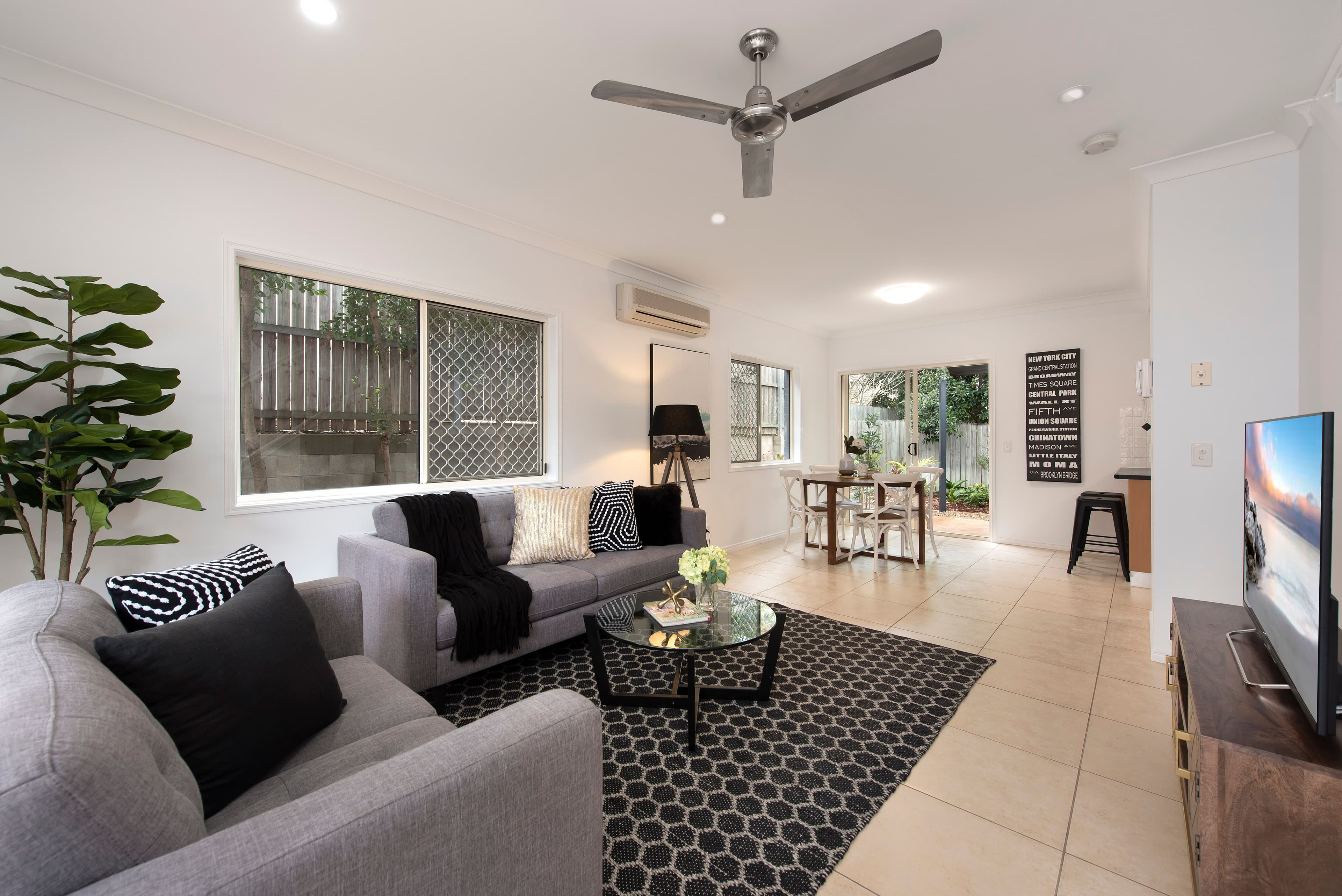 38 Pembroke Street, Carina QLD 4152, Carina - Image 1