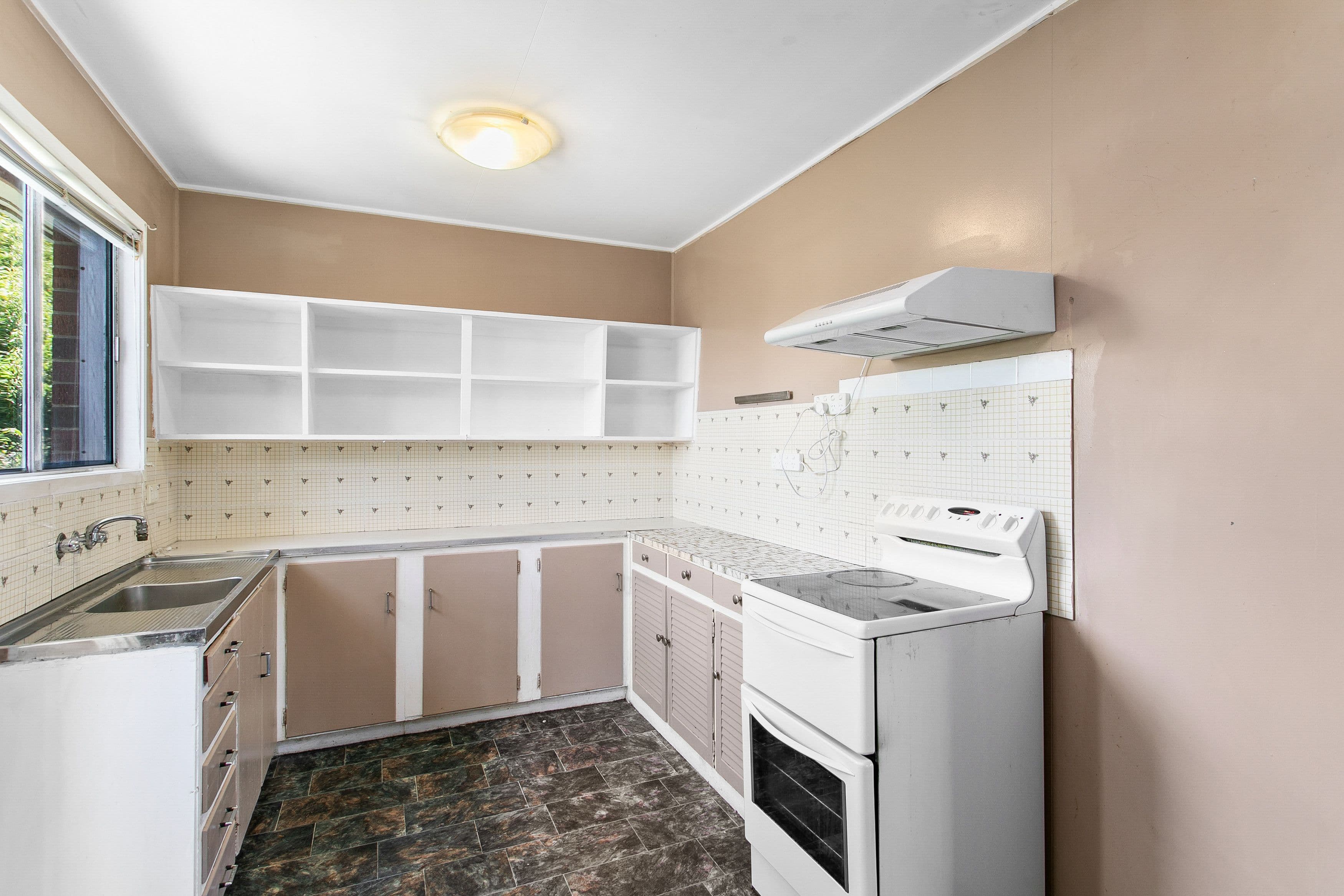 19 Bell Street, Woody Point QLD 4019, Woody Point - Thumbnail 5