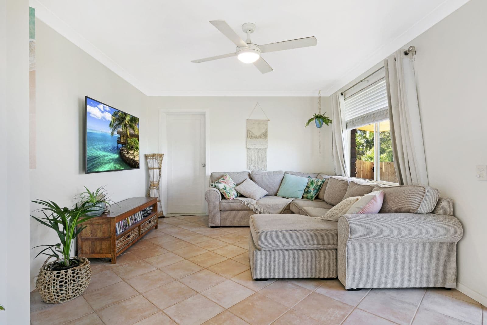 8 Haylett Court, Tallai QLD 4213, Tallai - Thumbnail 8