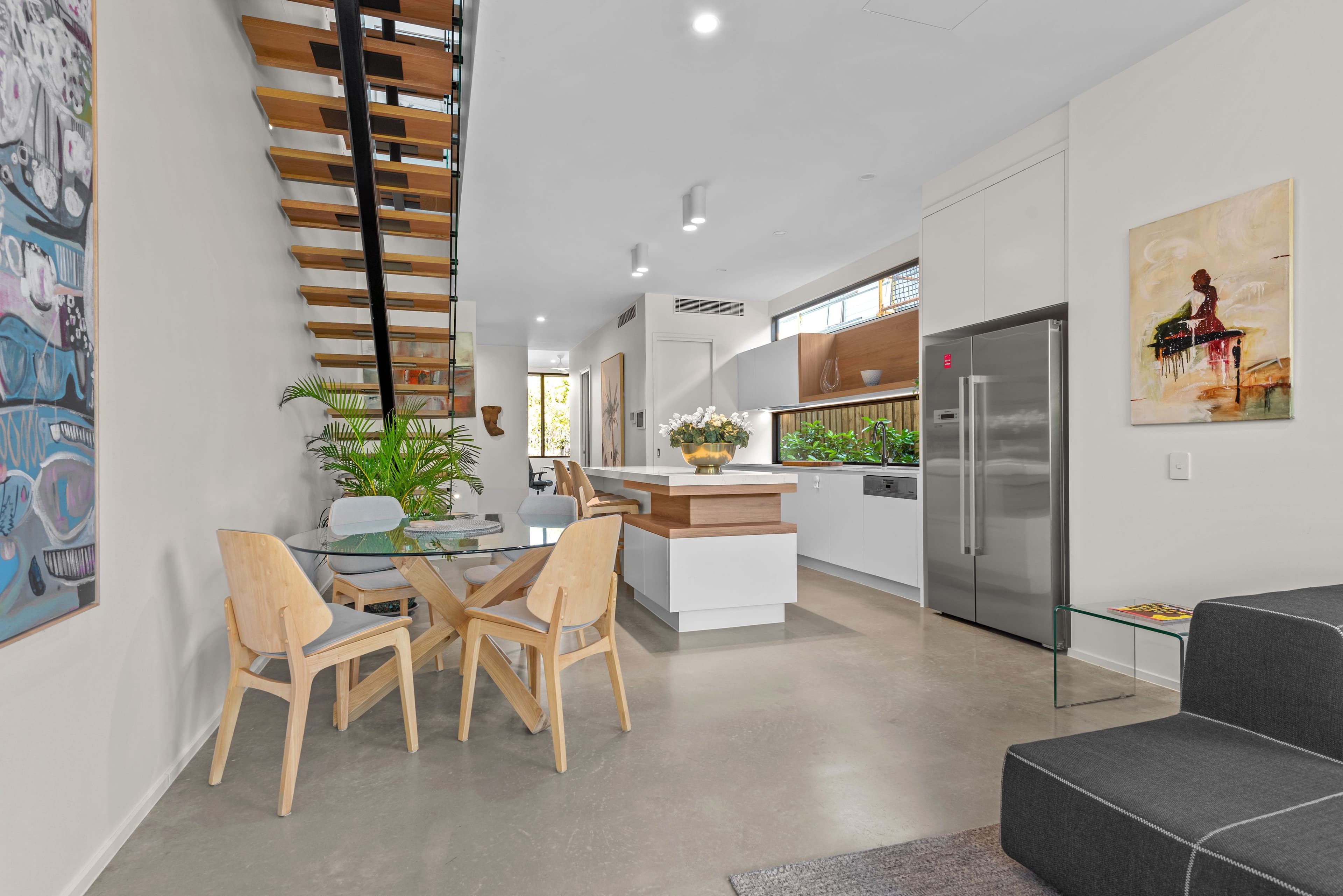 20 Petrel Avenue, Mermaid Beach QLD 4218, Mermaid Beach - Thumbnail 2