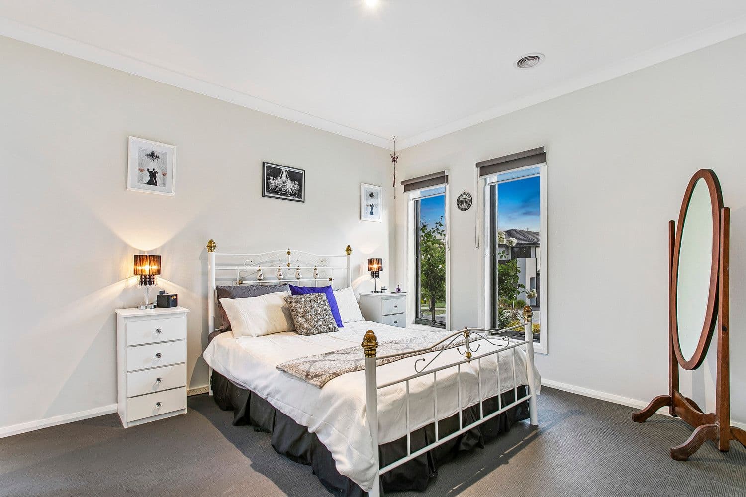 32 Nixon Drive, Berwick VIC 3806, Berwick - Thumbnail 2