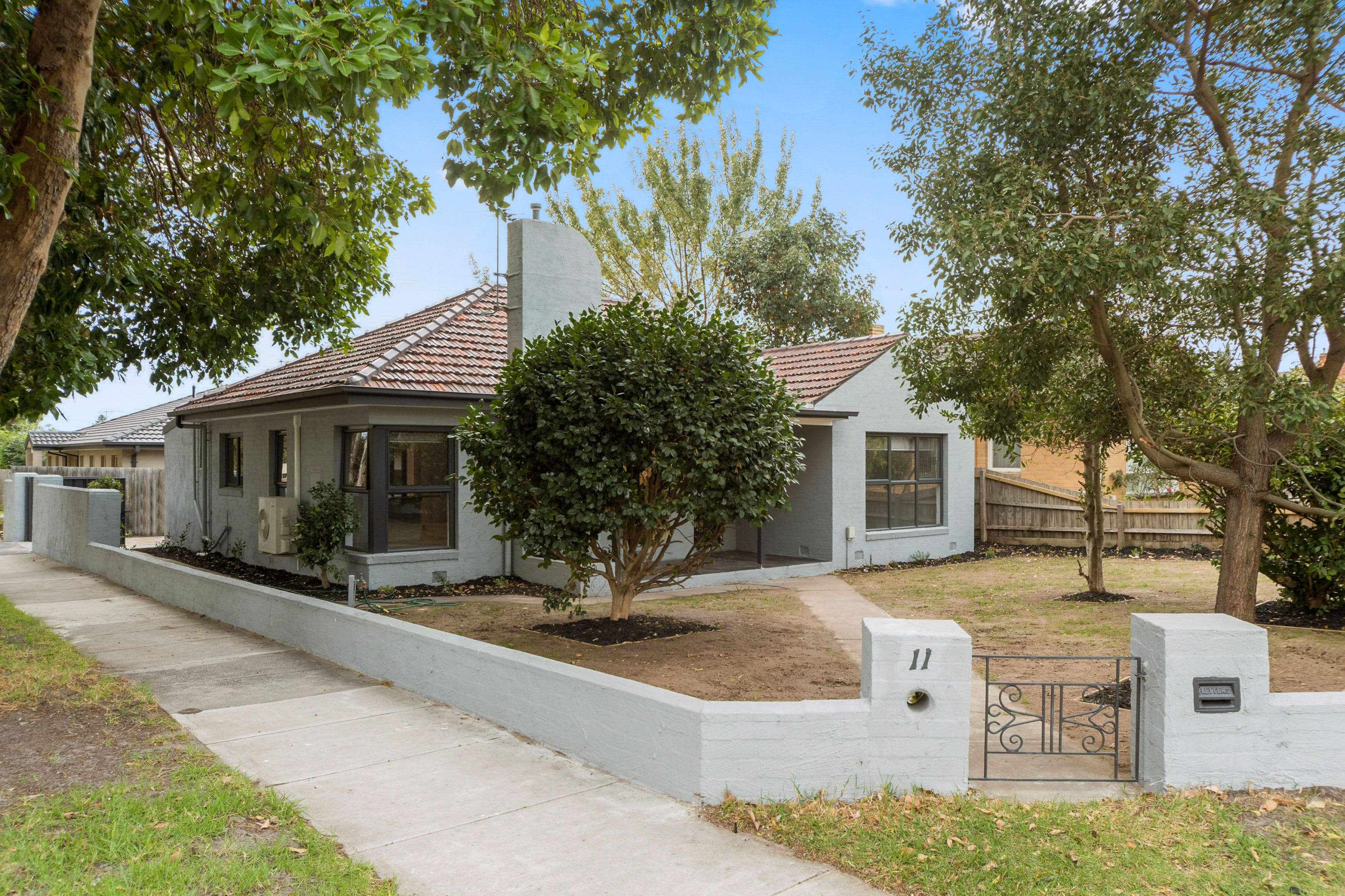 11 Ashleigh Avenue, Frankston VIC 3199, Frankston - Thumbnail 2