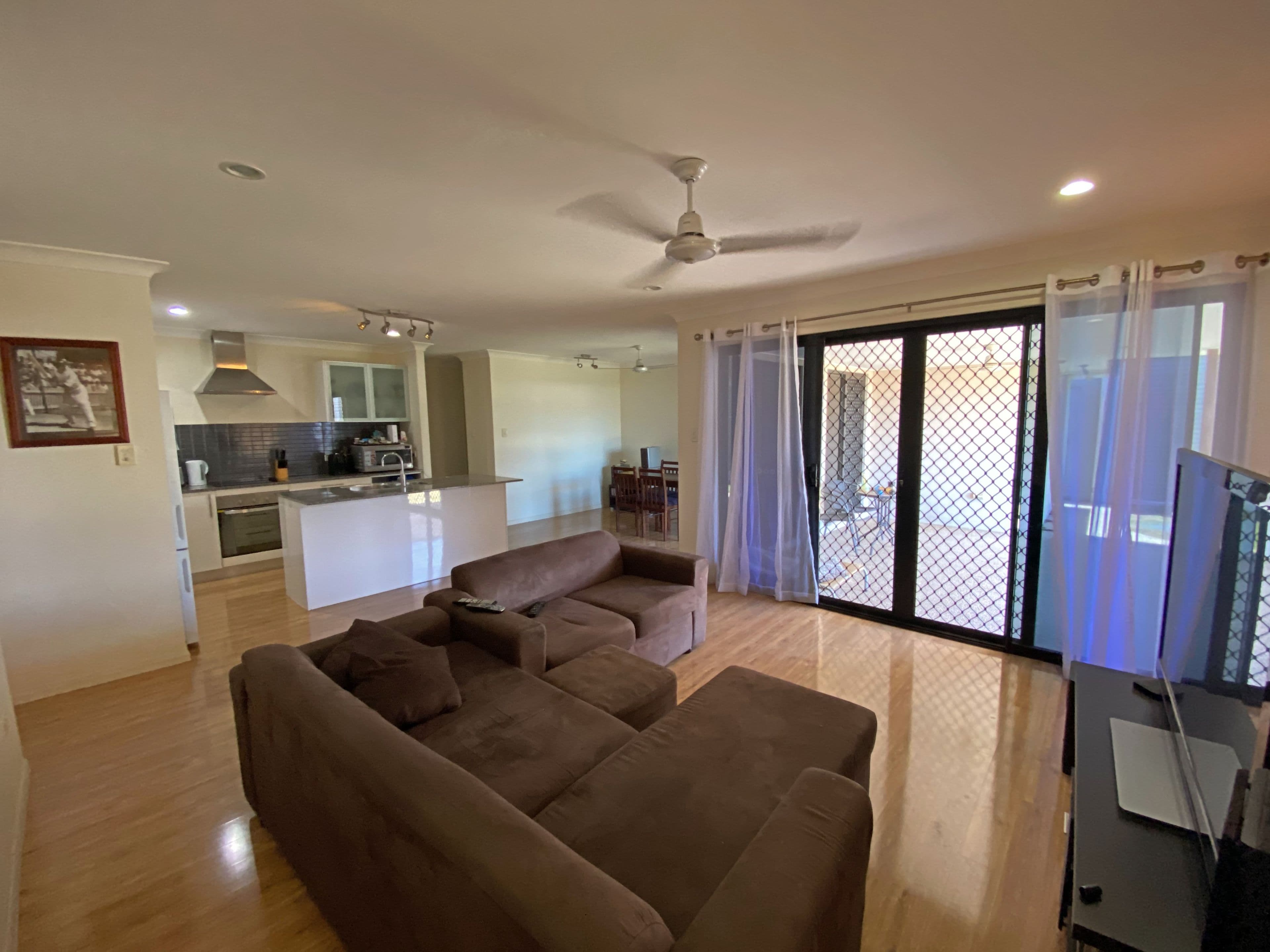 5 Pacific Avenue, Sarina QLD 4737, Sarina - Thumbnail 6