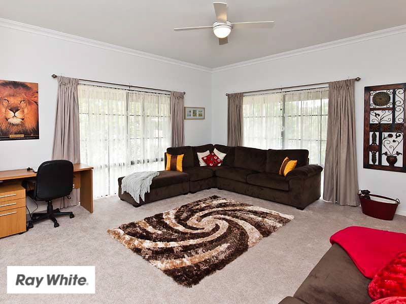 2 Cottingley Place, Swan View WA 6056, Swan View - Thumbnail 2