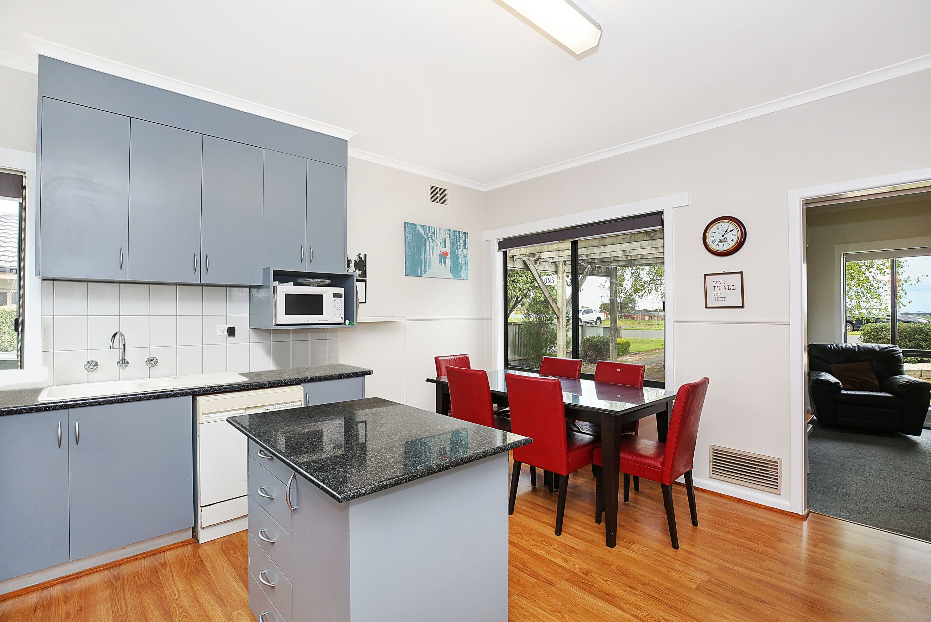 60 Mitchell Street, Cobden VIC 3266, Cobden - Thumbnail 4