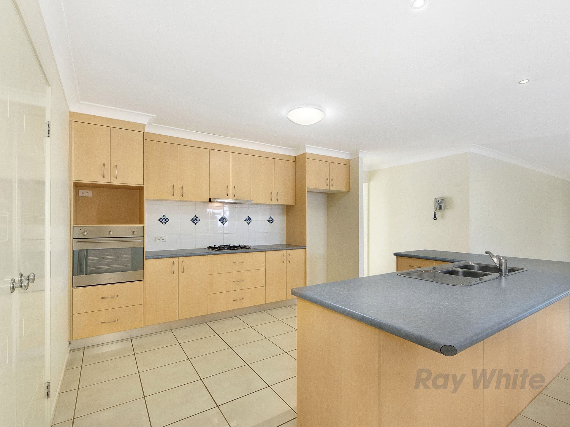 48 Lauradale Crescent, Ormeau QLD 4208, Ormeau - Thumbnail 2