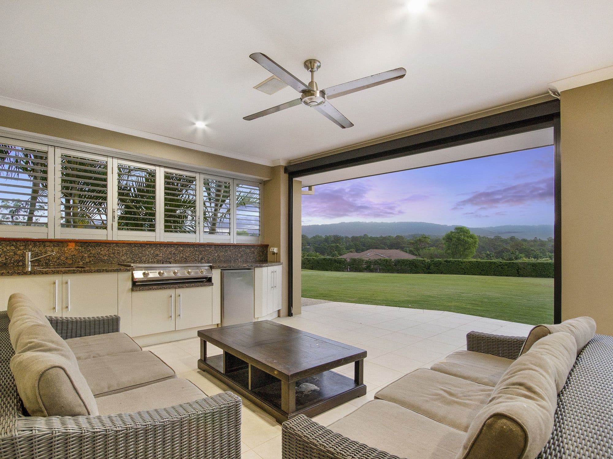 18 Ginger Rogers Road, Maudsland QLD 4210, Maudsland - Thumbnail 7