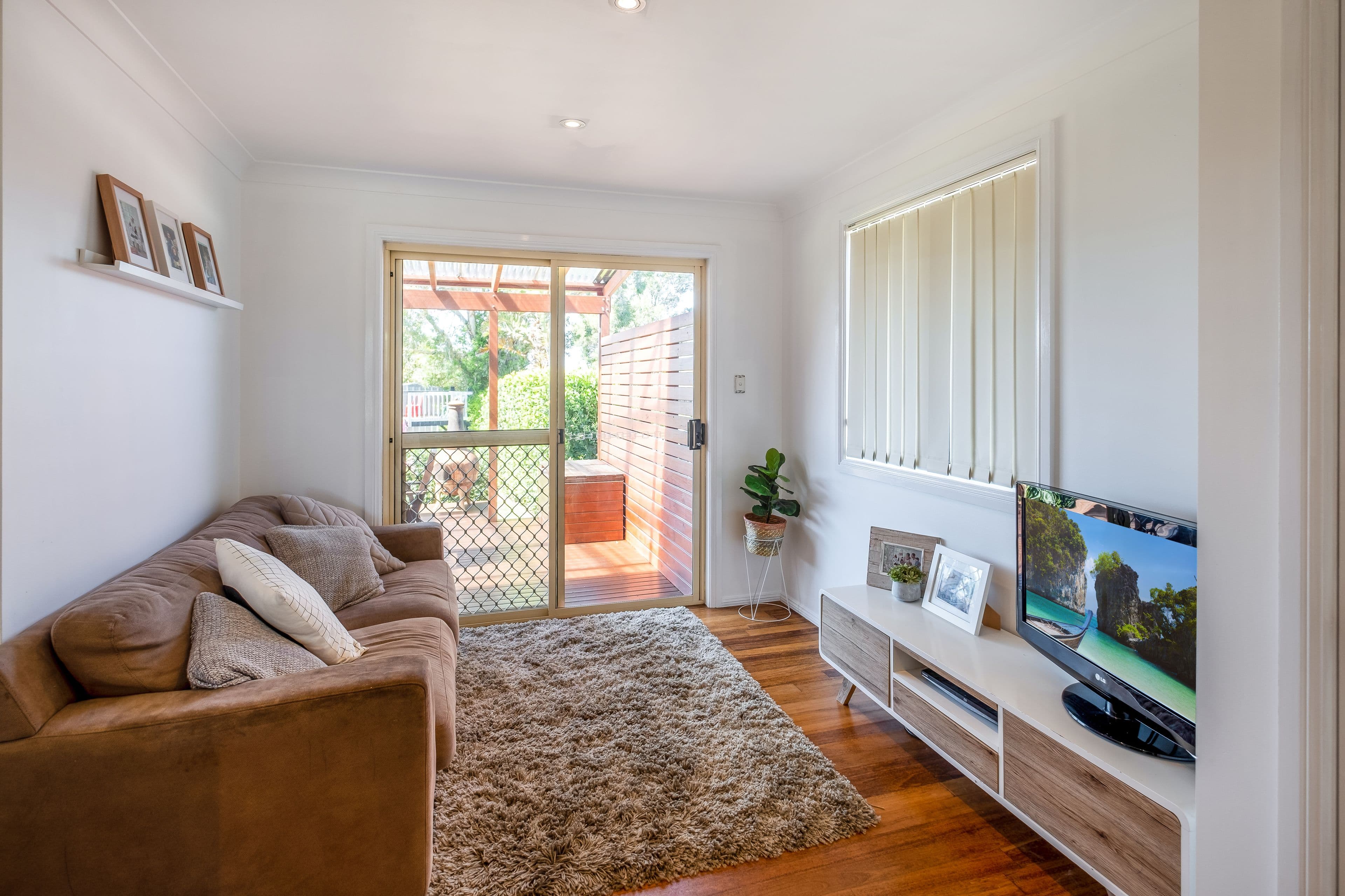 51 Bottlebrush Drive, Glenning Valley - Thumbnail 7