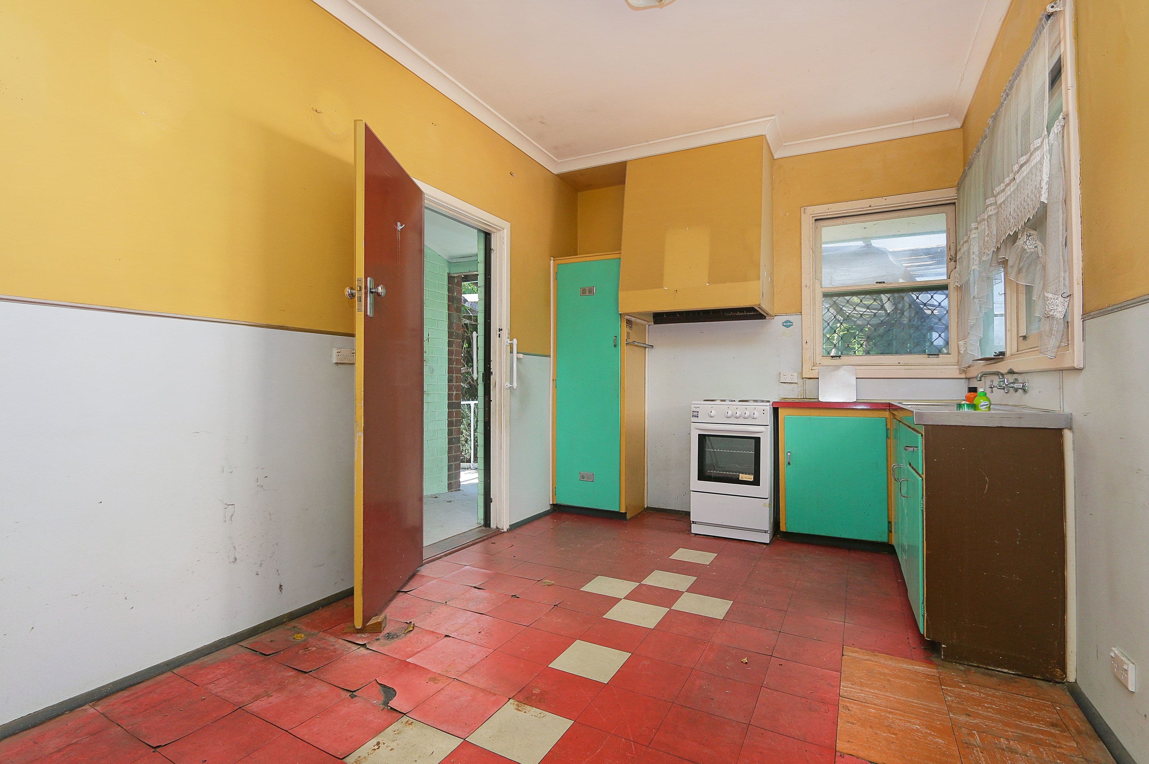 31 Mopsa Way,, Coolbellup WA 6163, Coolbellup - Thumbnail 5