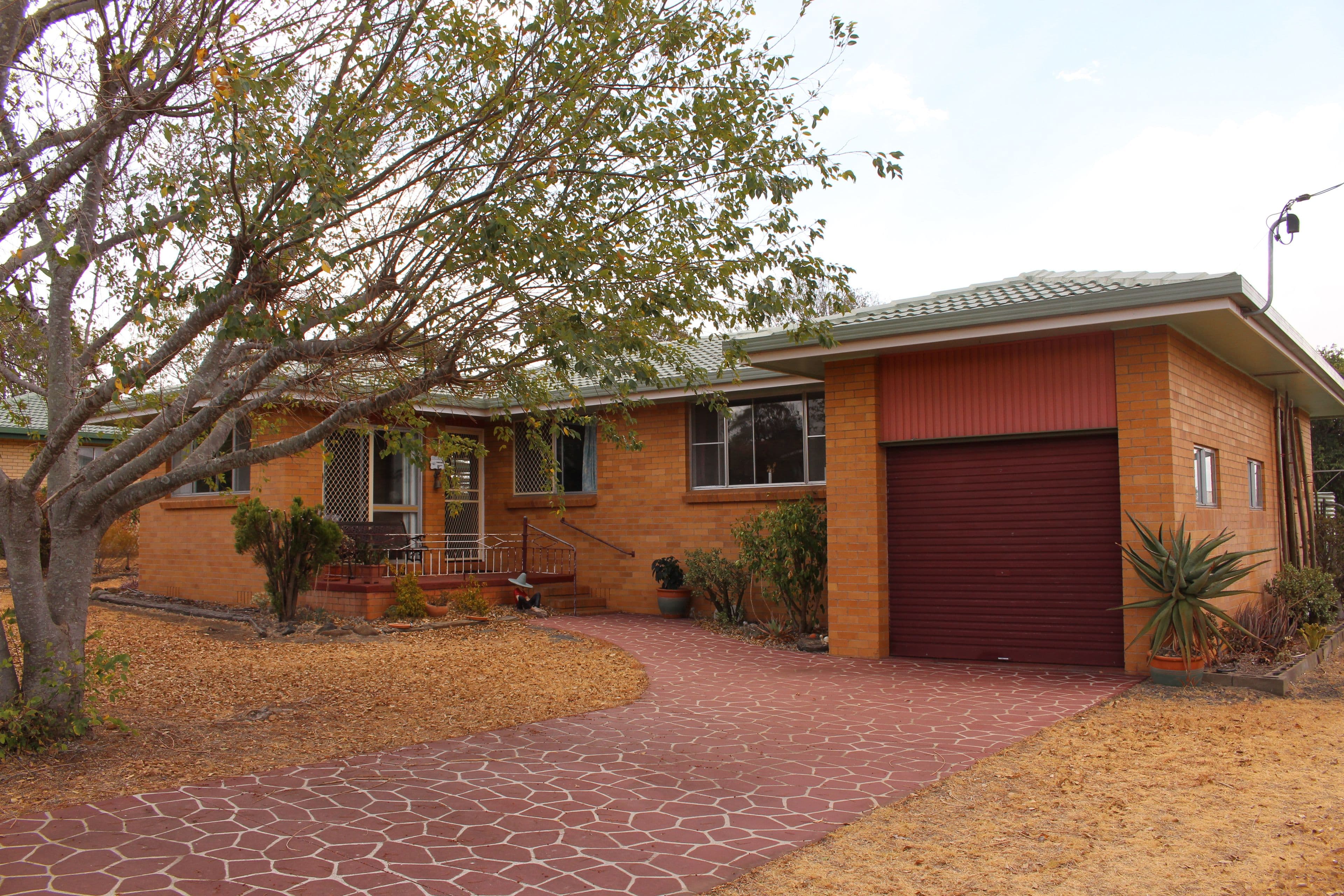 11 Donovan Street, Pittsworth QLD 4356, Pittsworth - Image 1