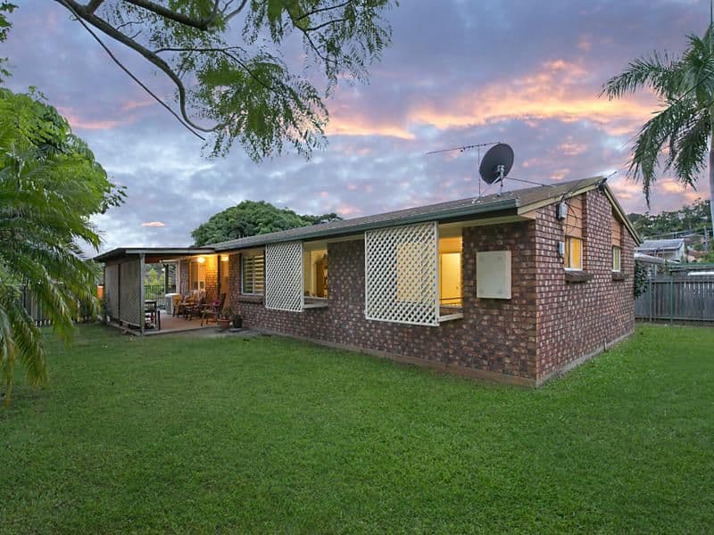 52 Dennis Road, Springwood QLD 4127, Springwood - Thumbnail 2