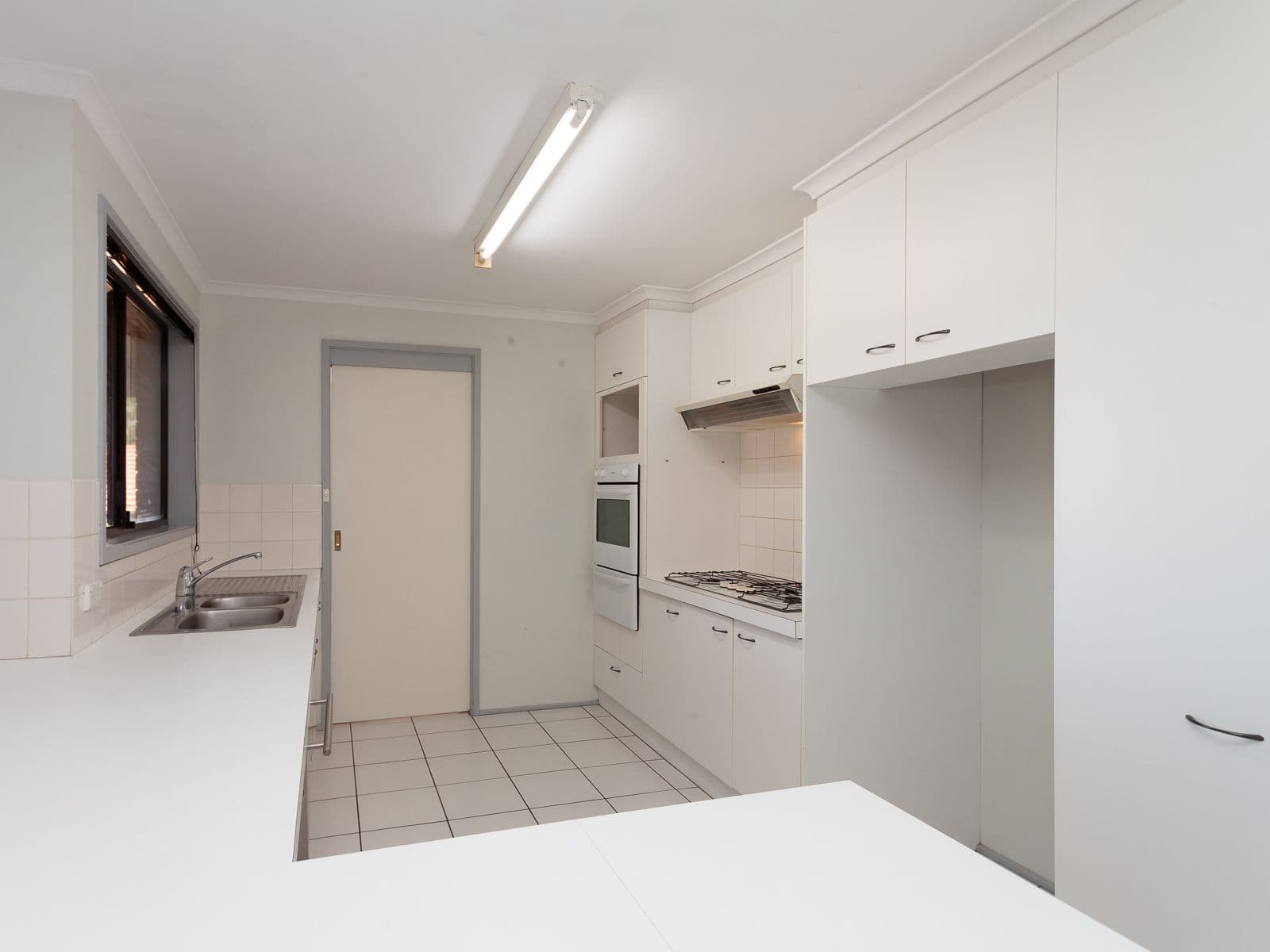 13 Girdlestone Circuit, Calwell ACT 2905, Calwell - Thumbnail 2