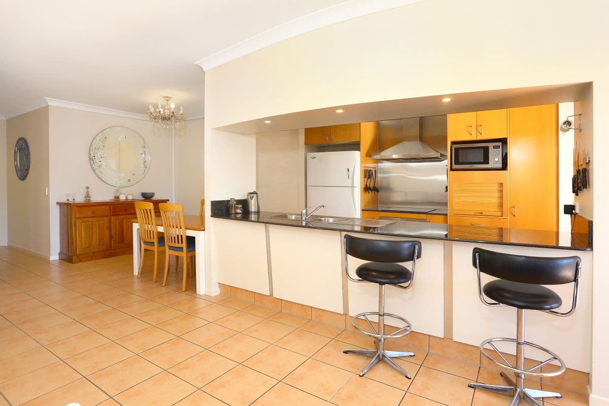 85 Palm Meadows Drive, Carrara QLD 4211, Carrara - Thumbnail 7