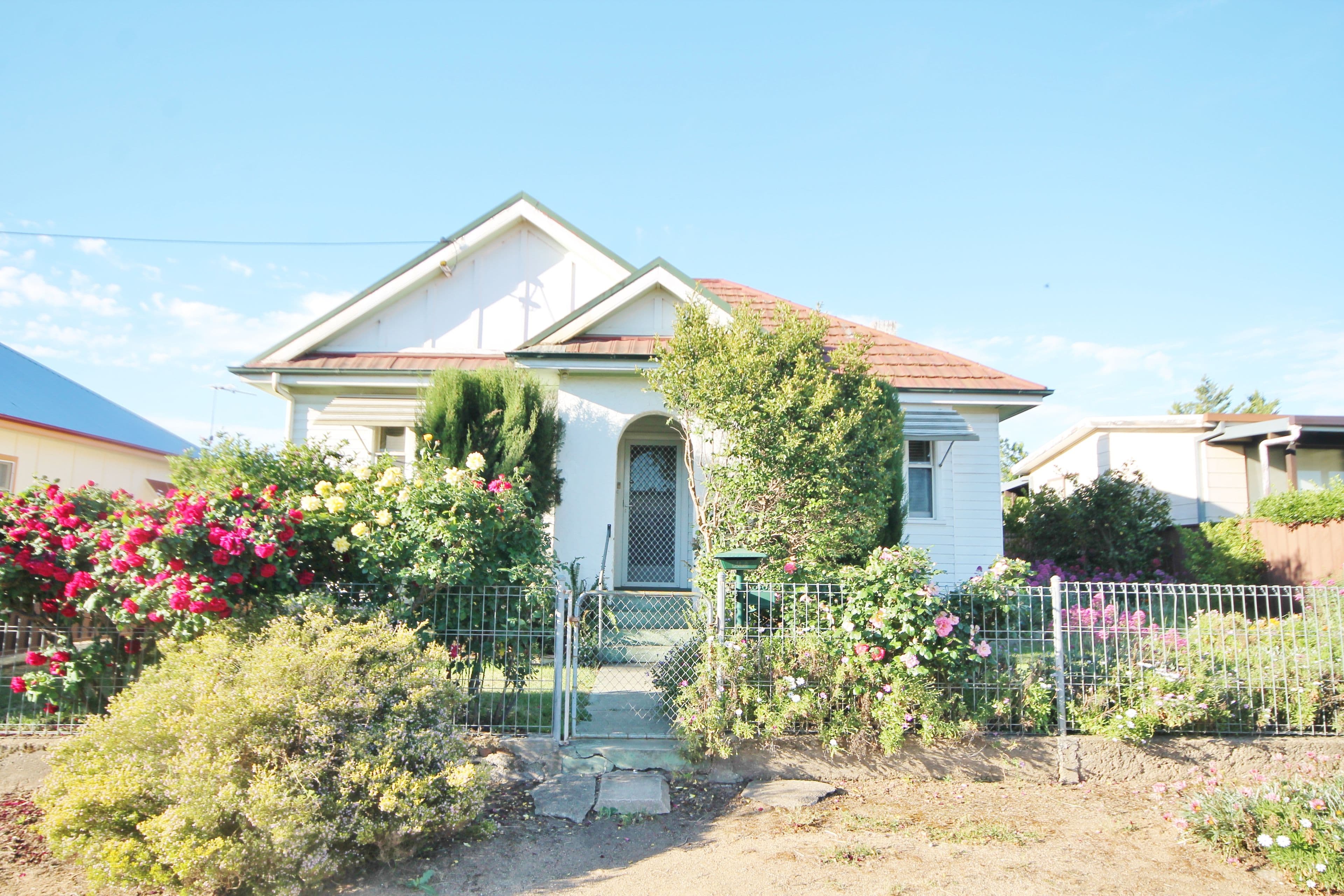 171 Nasmyth Street, Young - Image 1