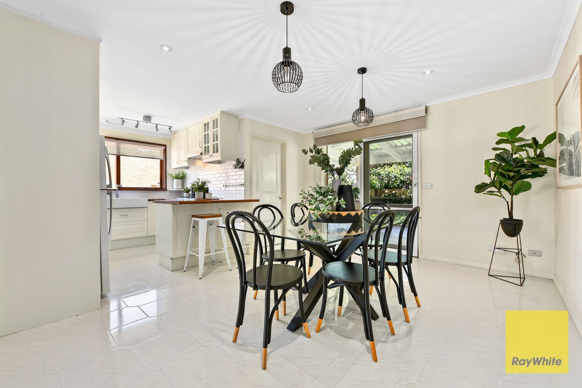 12 Ensay Court, Endeavour Hills VIC 3802, Endeavour Hills - Thumbnail 4