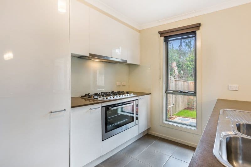 69 Spriggs Drive, Croydon VIC 3136, Croydon - Thumbnail 3