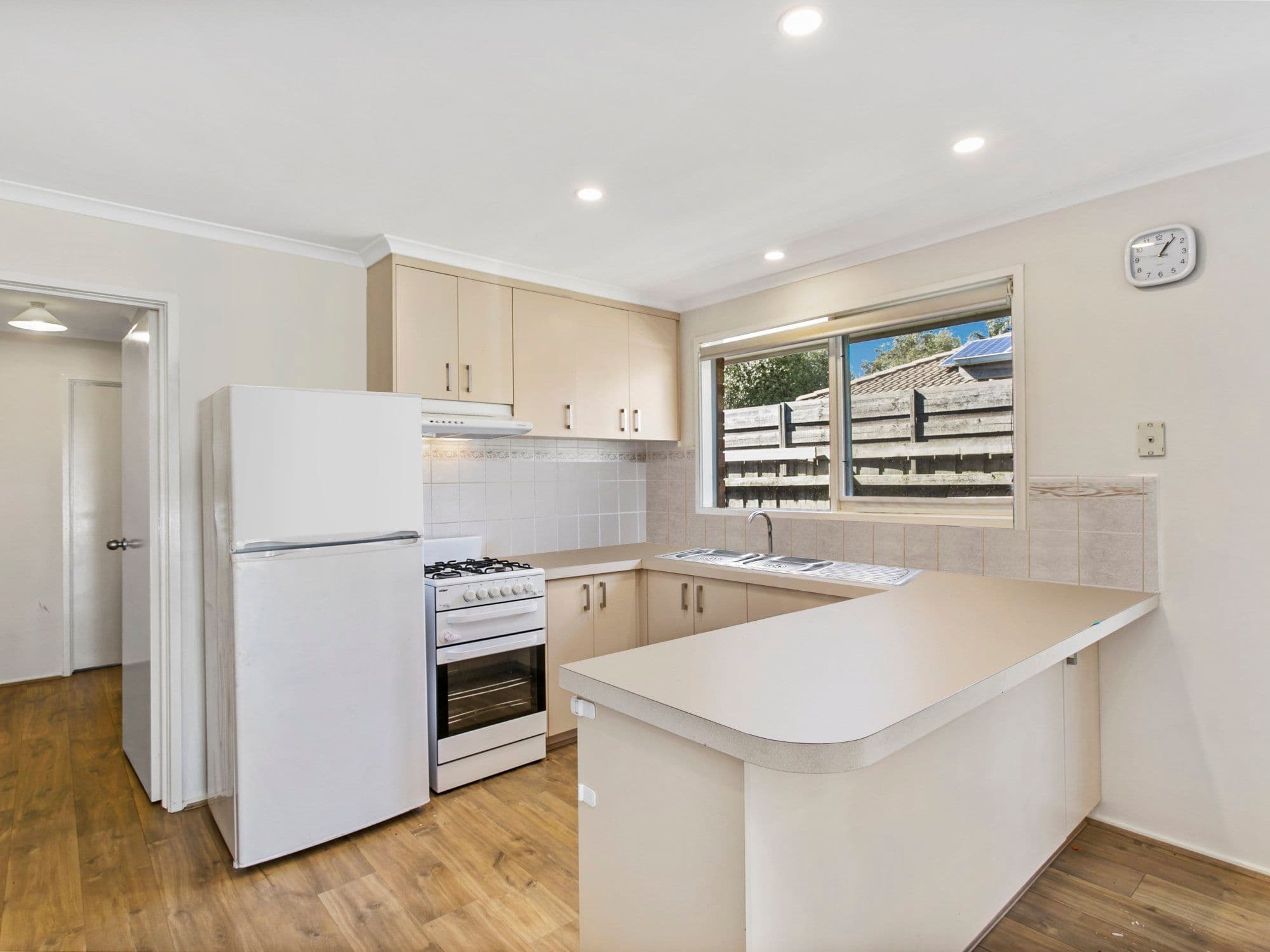 2 Souhail Court, Berwick VIC 3806, Berwick - Thumbnail 2
