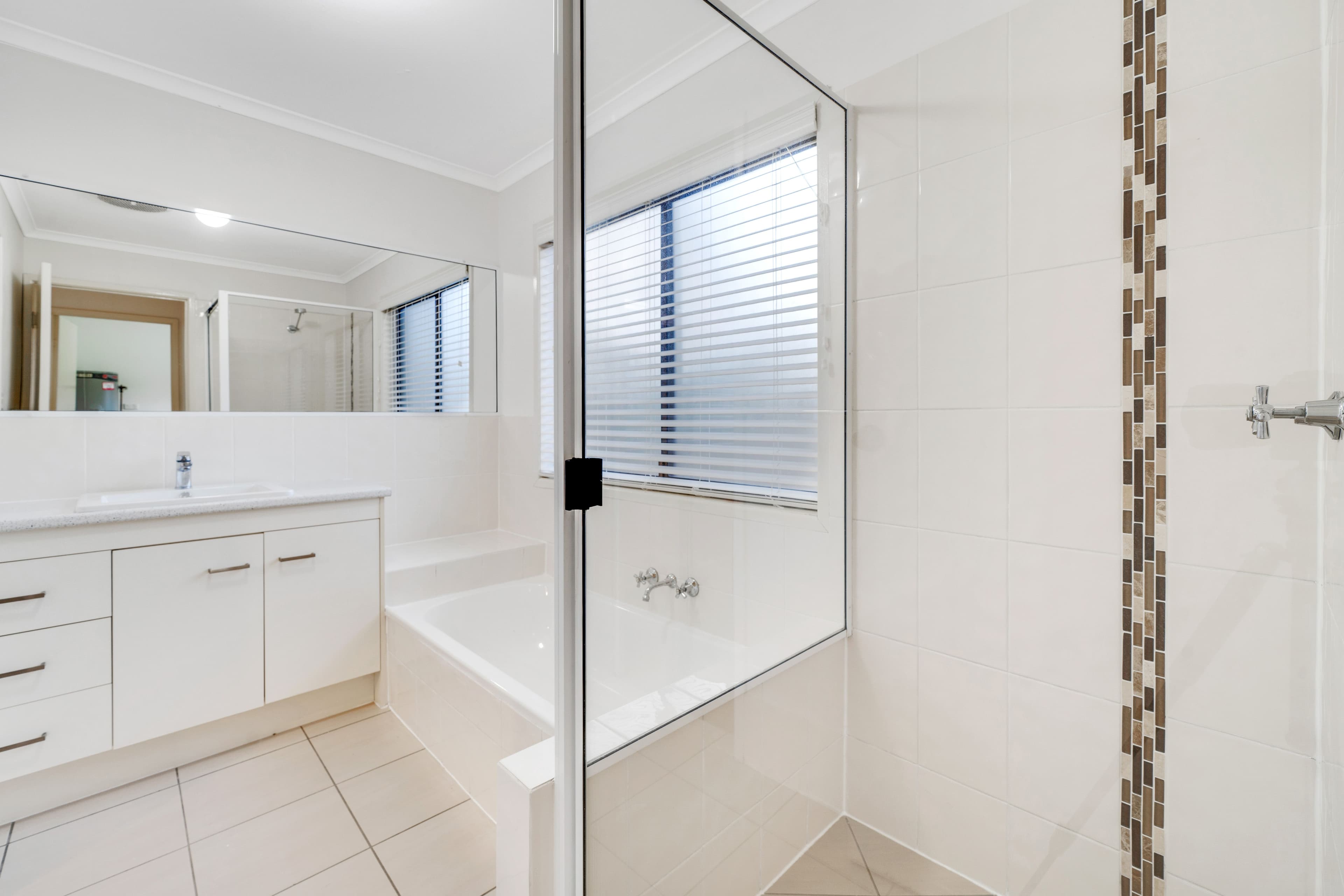10 Mendip Street, Rochedale South QLD 4123, Rochedale South - Thumbnail 8