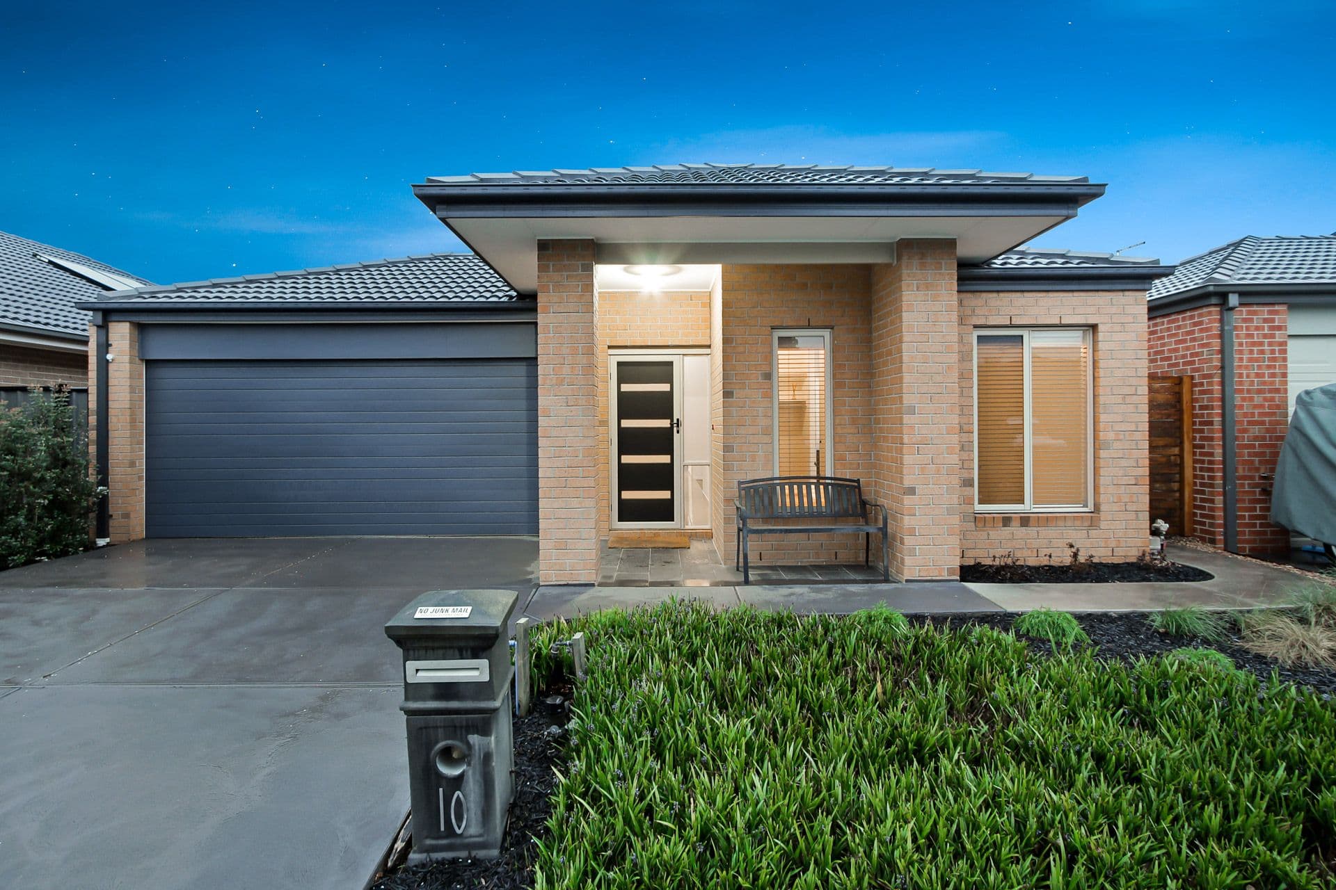 10 Paso Grove, Clyde North VIC 3978, Clyde North - Image 1