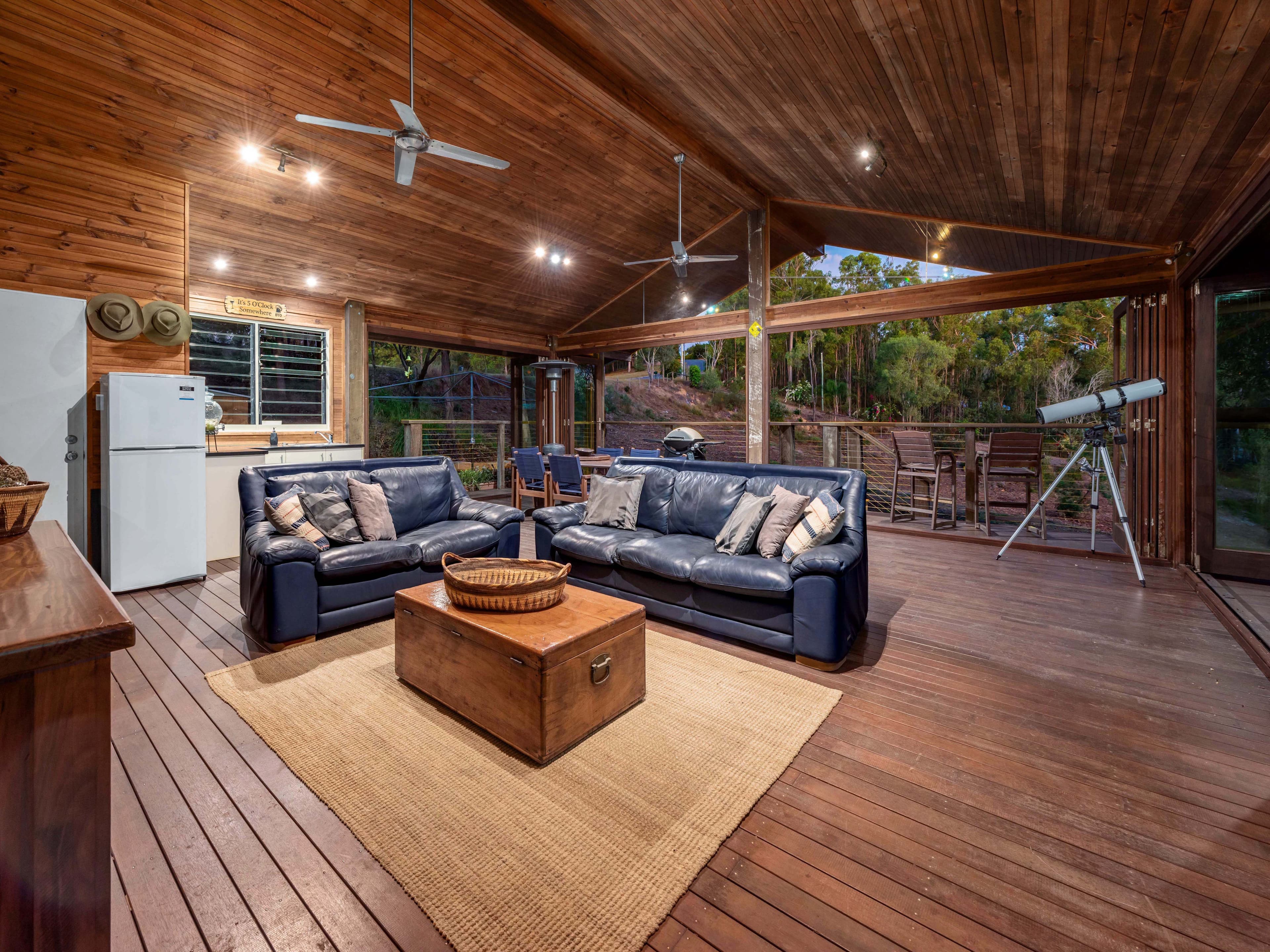 2 Laurel Court, Cashmere QLD 4500, Cashmere - Thumbnail 2