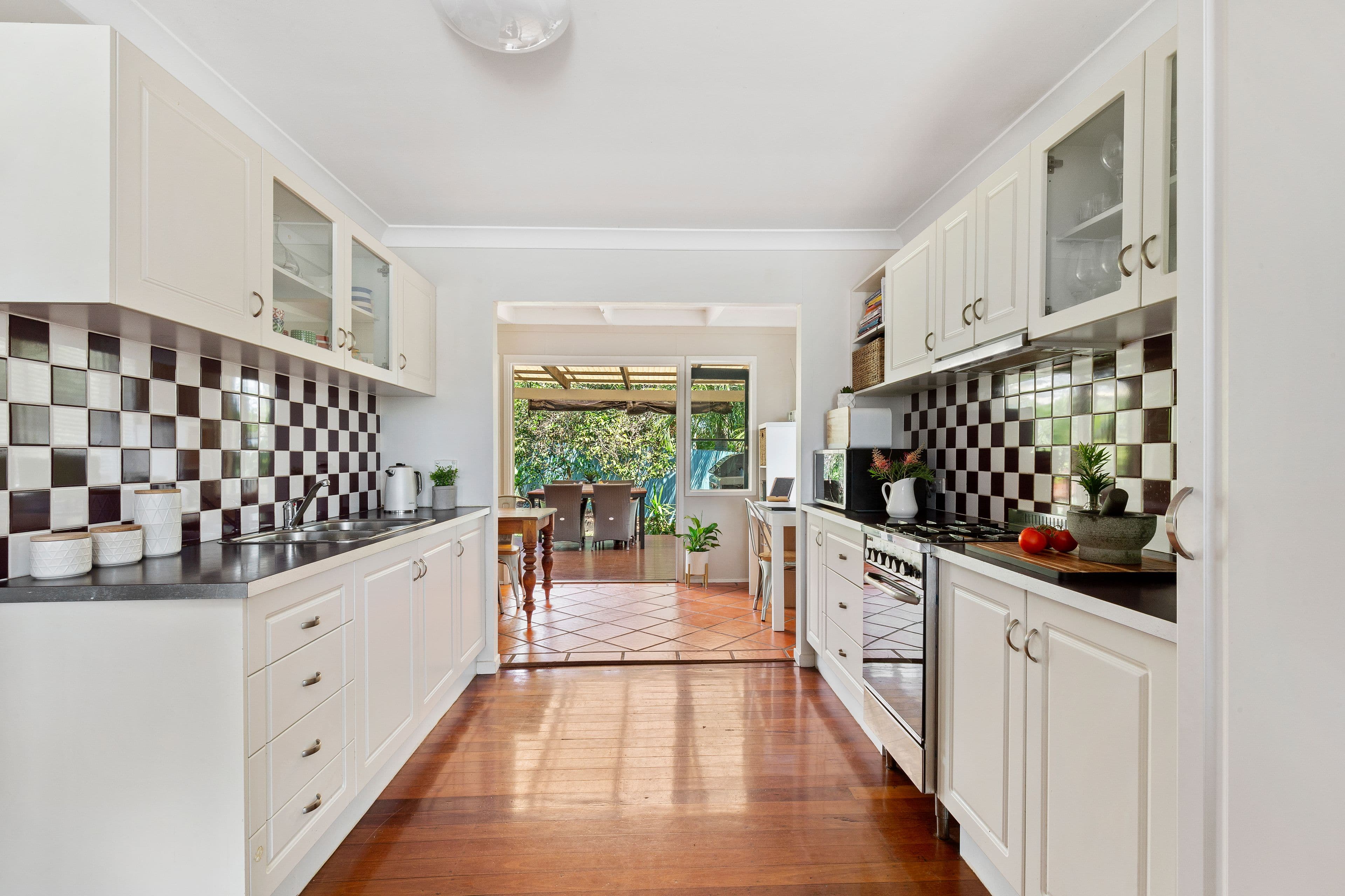 3 Talinga Crescent, Southport QLD 4215, Southport - Thumbnail 3