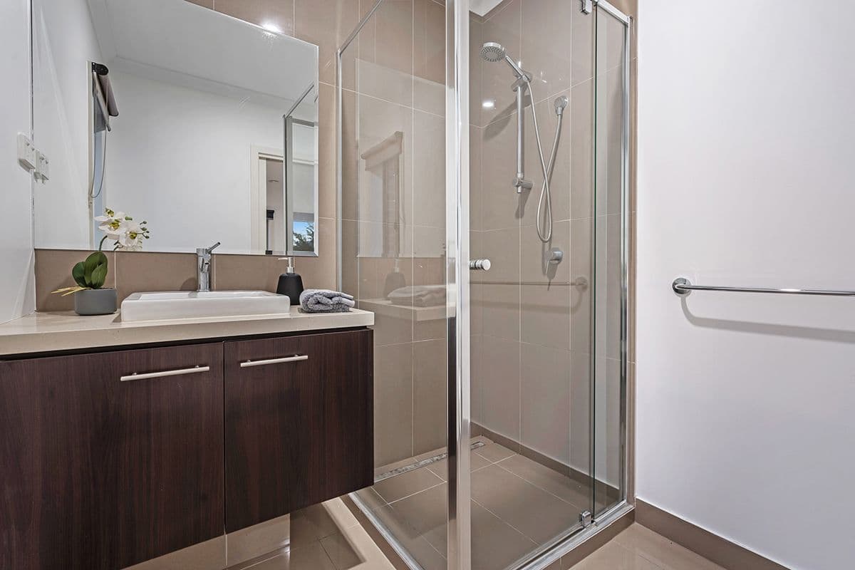 8 Hues Street, Mickleham VIC 3064, Mickleham - Thumbnail 3