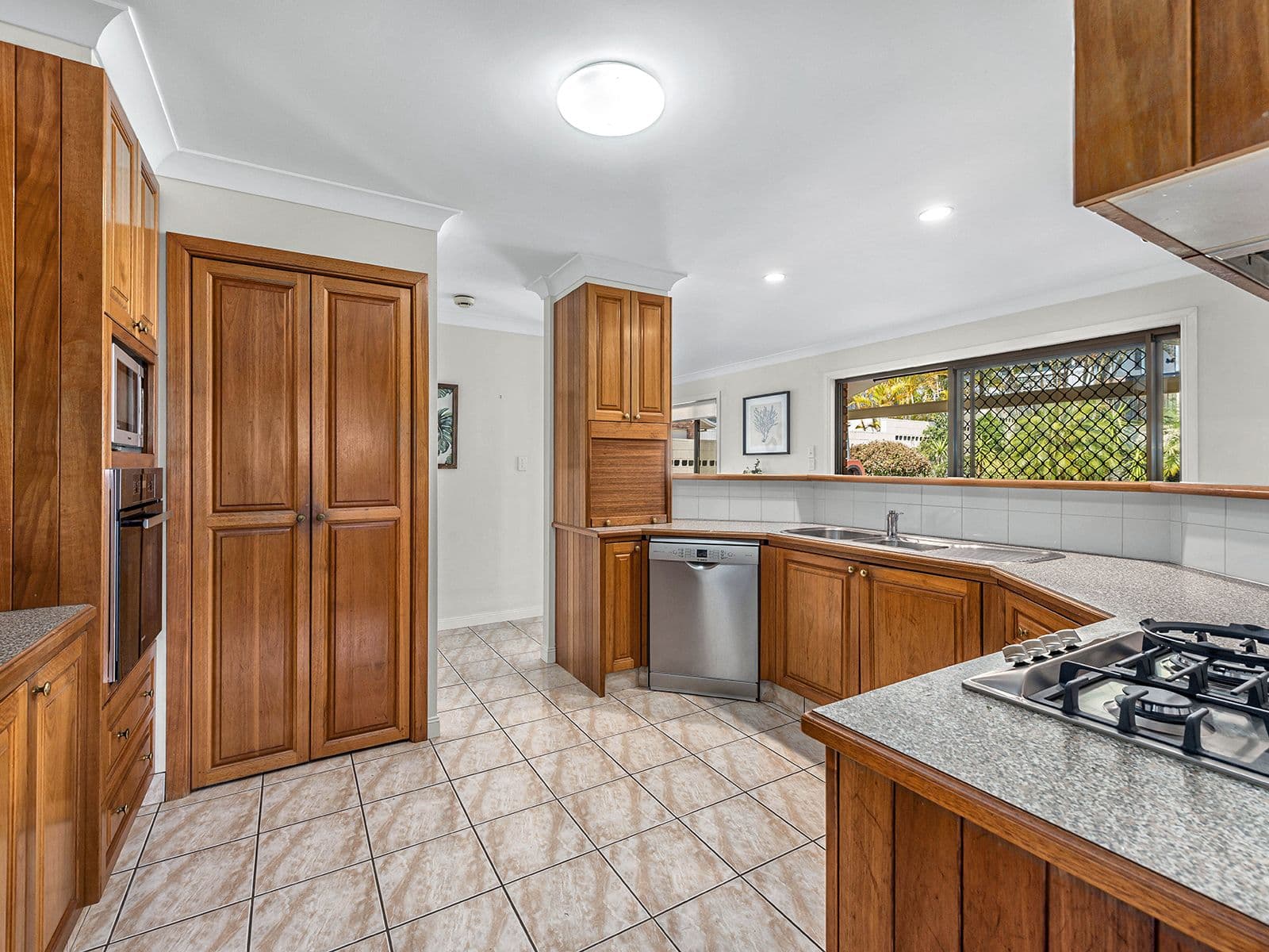 6 Eclipse Street, Bridgeman Downs QLD 4035, Bridgeman Downs - Thumbnail 7