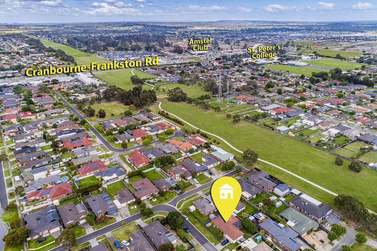 35 Elcan Avenue, Cranbourne West VIC 3977, Cranbourne West - Thumbnail 3