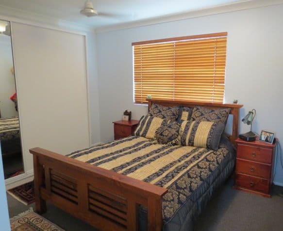105 Opal Street, Emerald QLD 4720, Emerald - Thumbnail 4