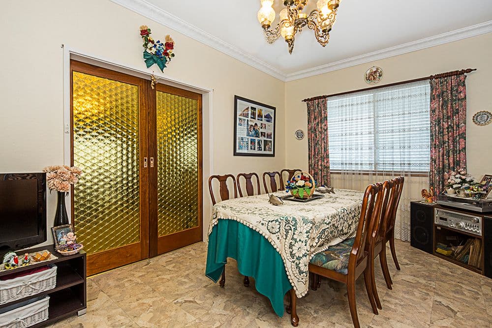 19 Cassinia Street, Queanbeyan NSW 2620, Queanbeyan - Thumbnail 8
