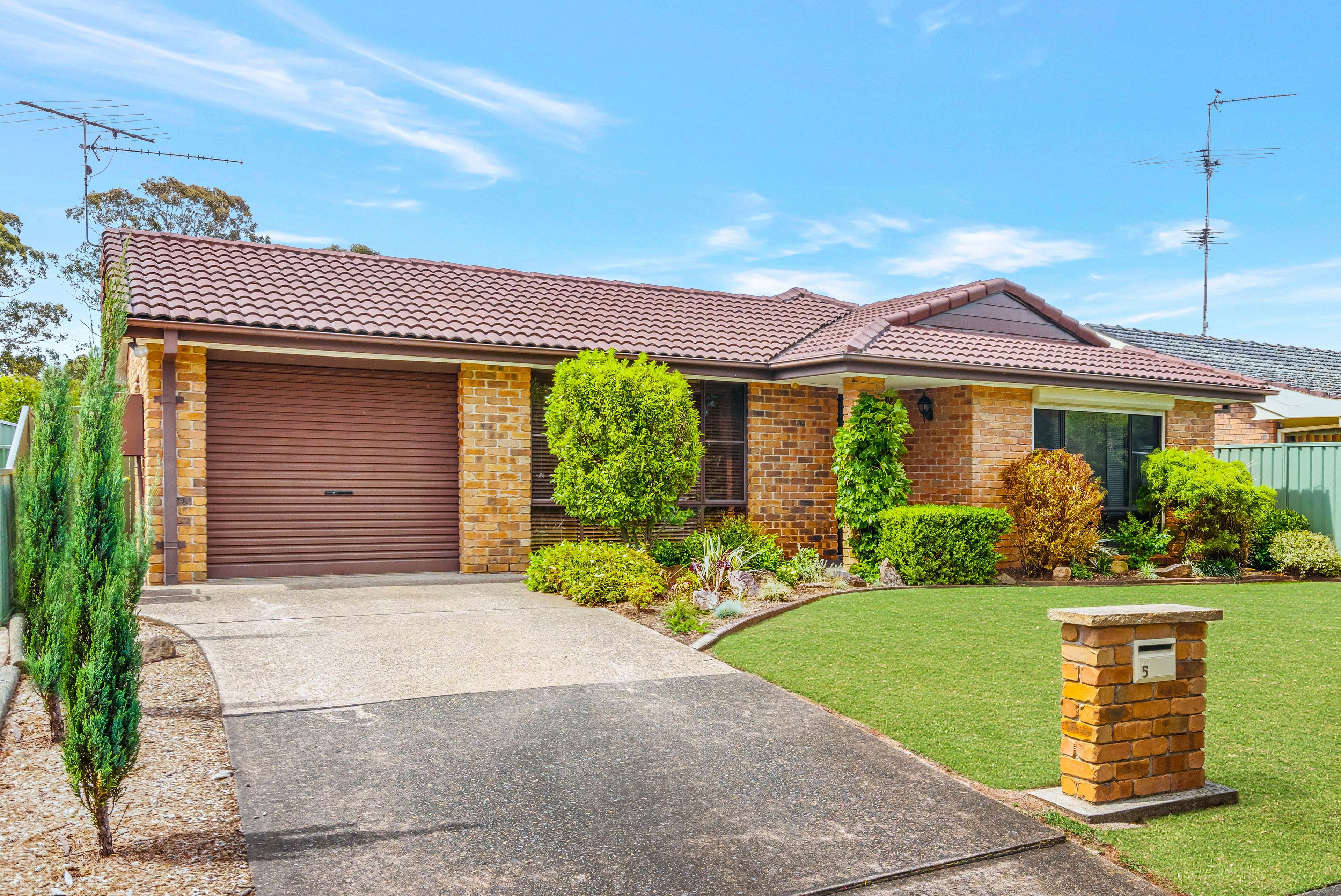 5 Lofty Crescent, Bossley Park NSW 2176, Bossley Park - Thumbnail 2
