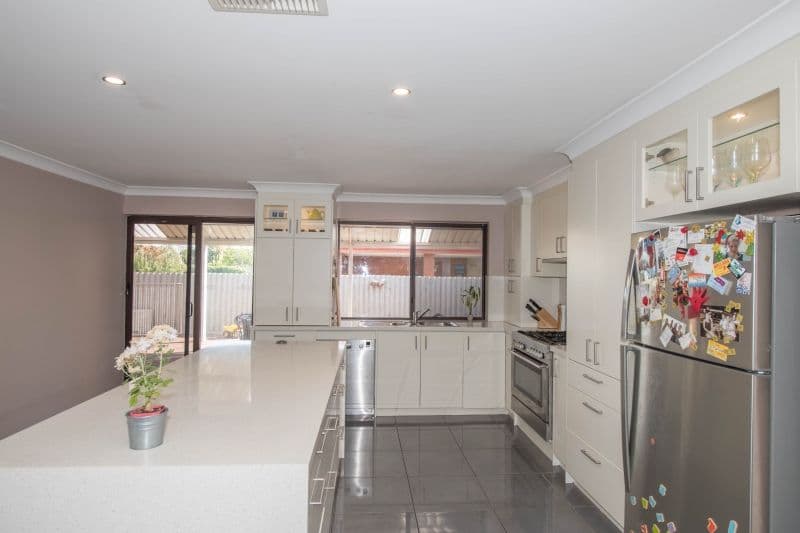 10 Jamaican Road, Safety Bay WA 6169, Safety Bay - Image 1