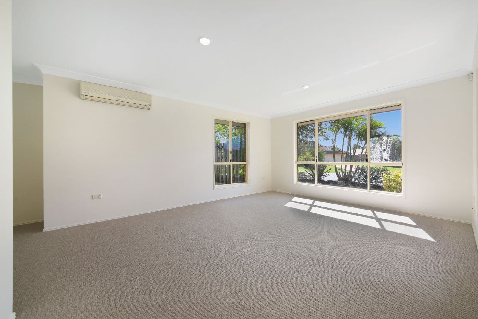 20 Greensborough Crescent, Parkwood QLD 4214, Parkwood - Thumbnail 4