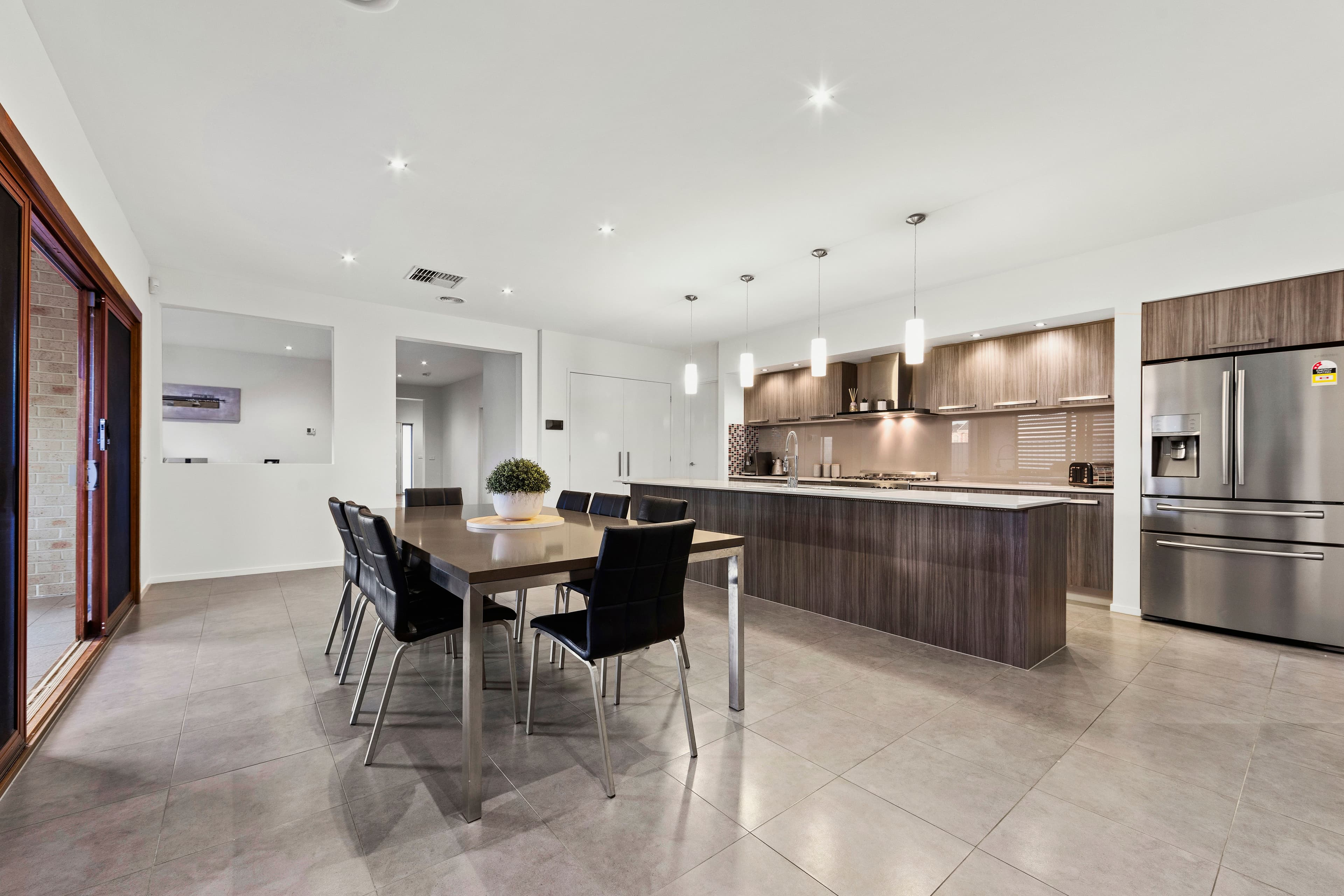 8 Lockie Place, Taylors Hill VIC 3037, Taylors Hill - Thumbnail 5