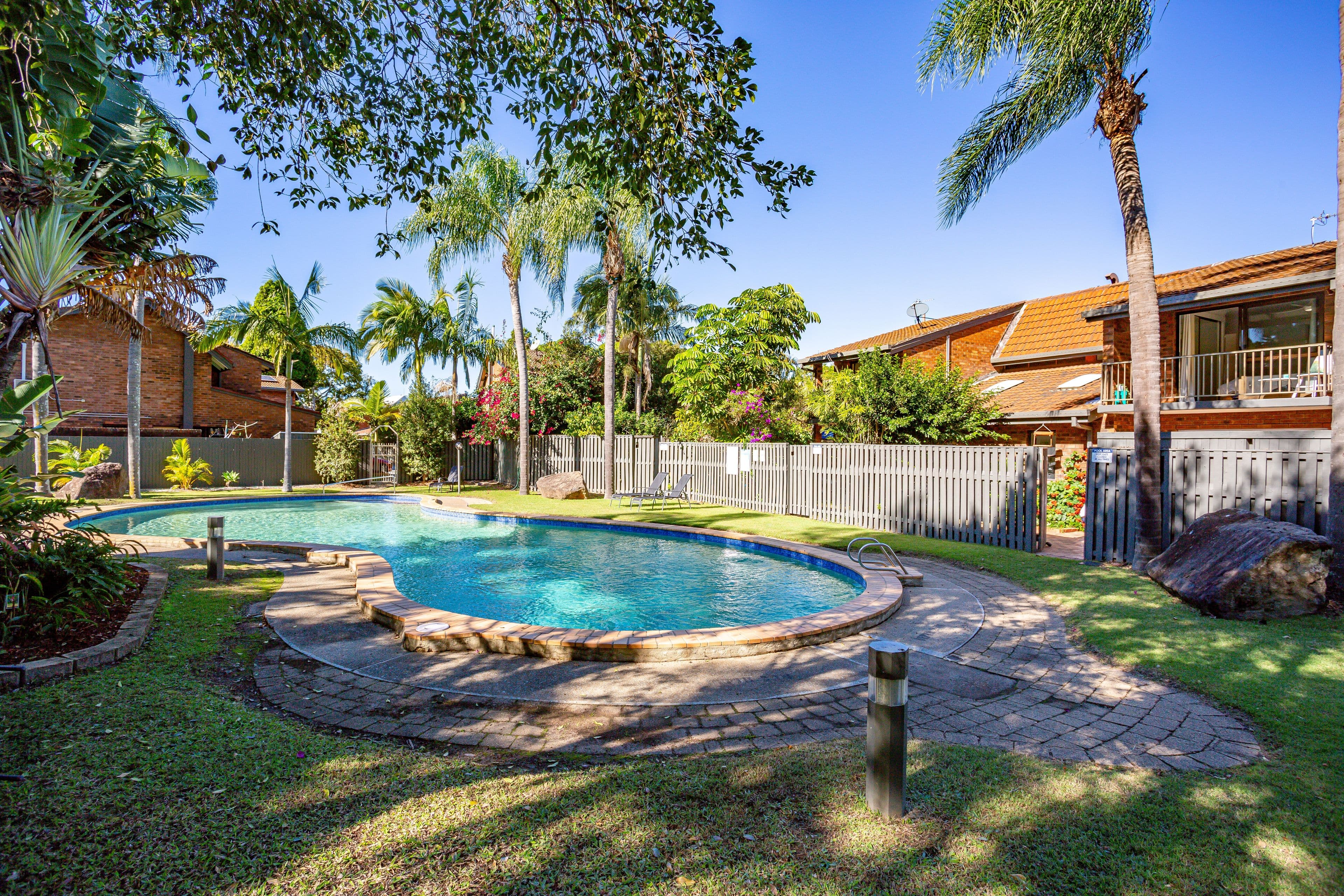 111 Salerno Street, Surfers Paradise QLD 4217, Surfers Paradise - Thumbnail 2