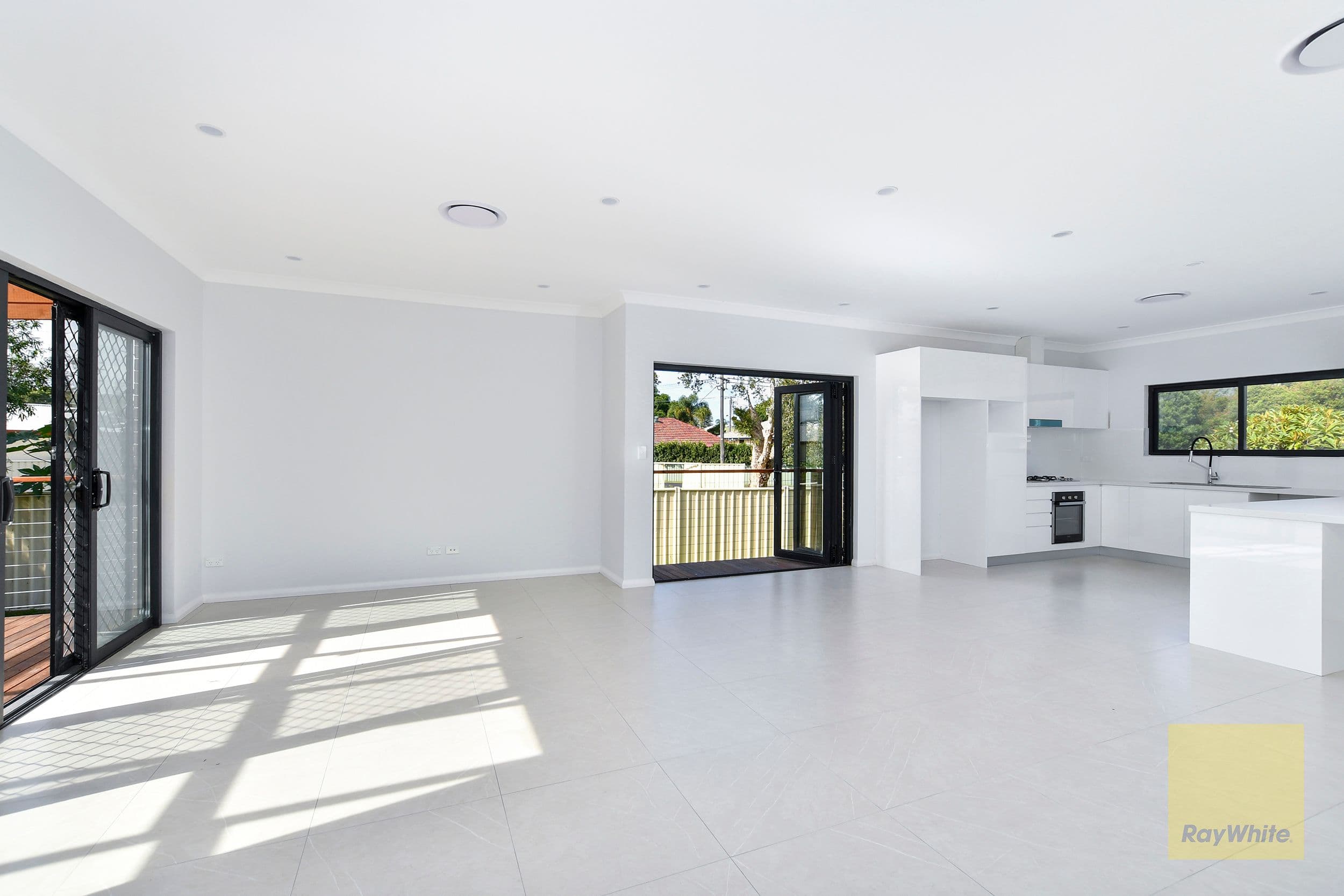 42 Paton Street, Woy Woy NSW 2256, Woy Woy - Thumbnail 3
