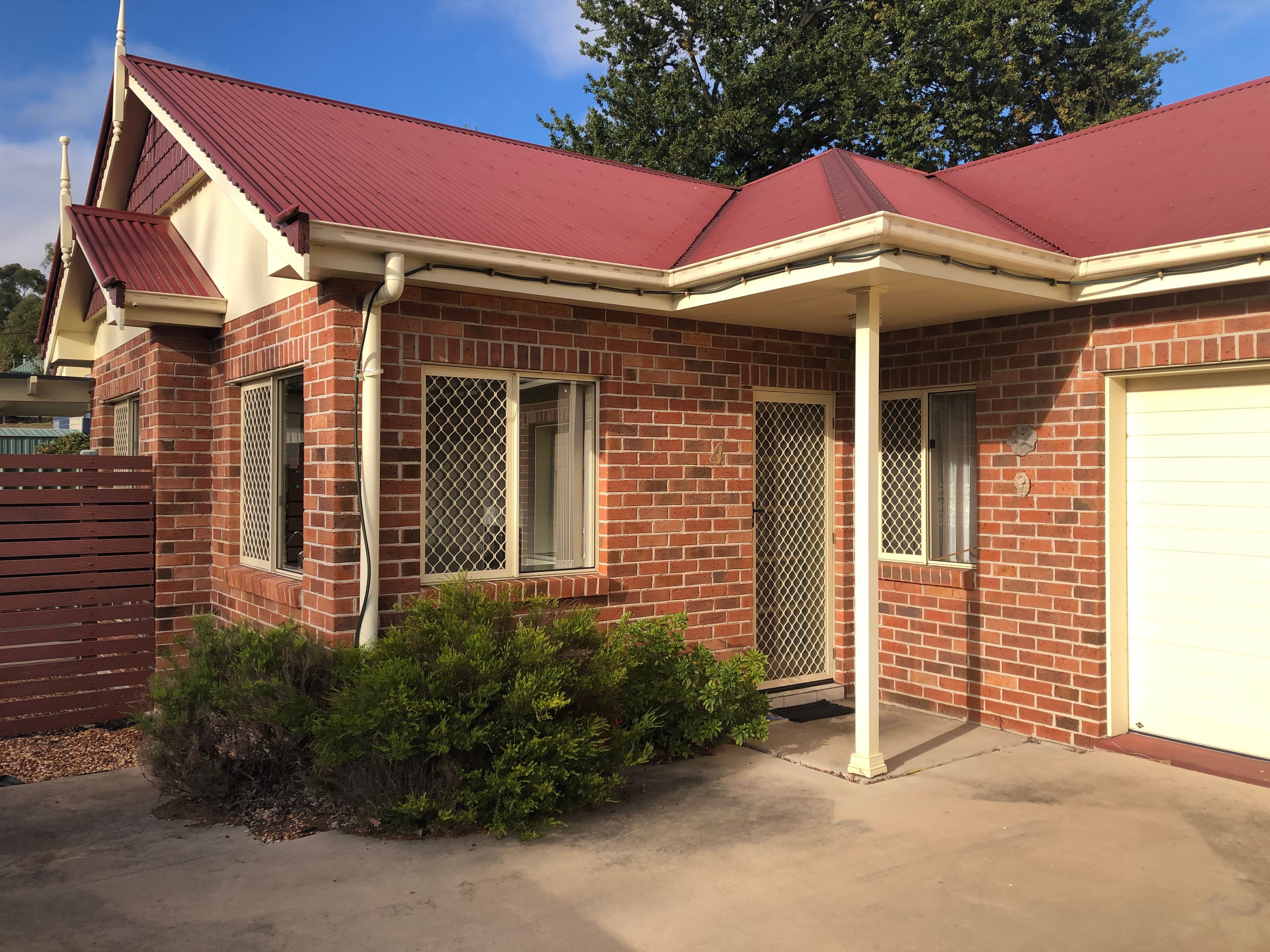 205 Bourke Street, Glen Innes - Image 1