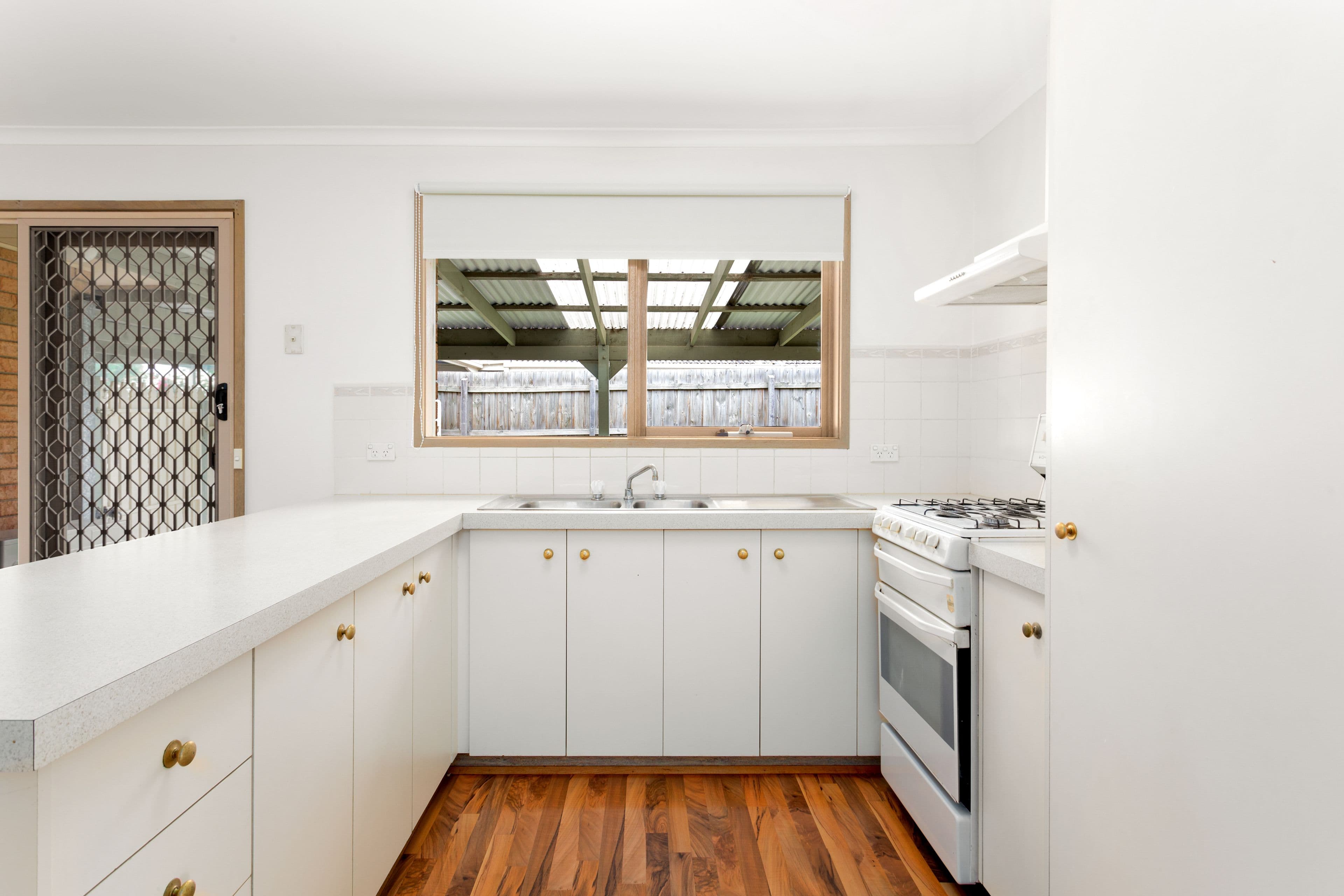 8 Martingale Place, Pakenham VIC 3810, Pakenham - Thumbnail 5
