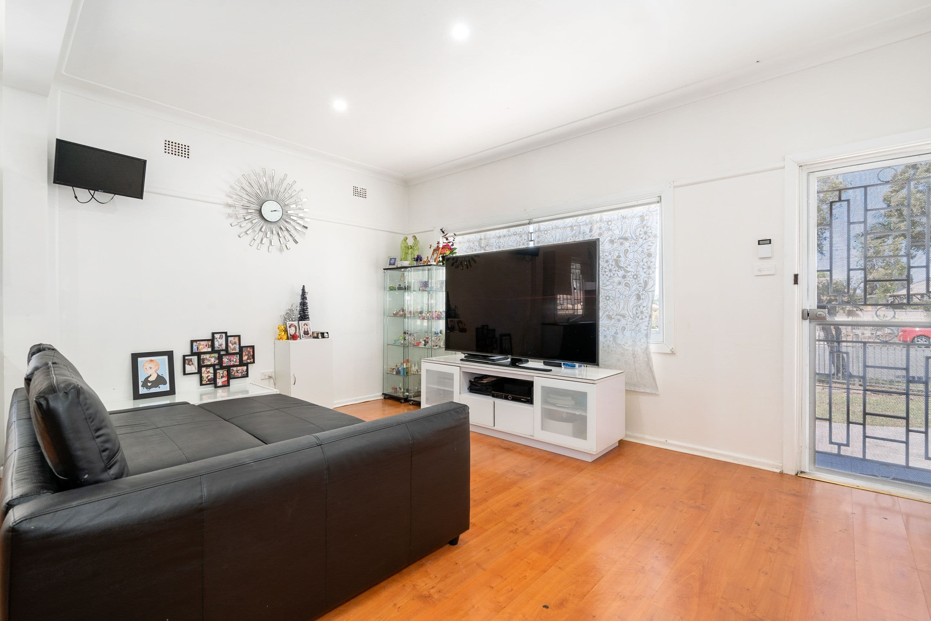 8 Claremont Avenue, Canley Heights NSW 2166, Canley Heights - Thumbnail 2
