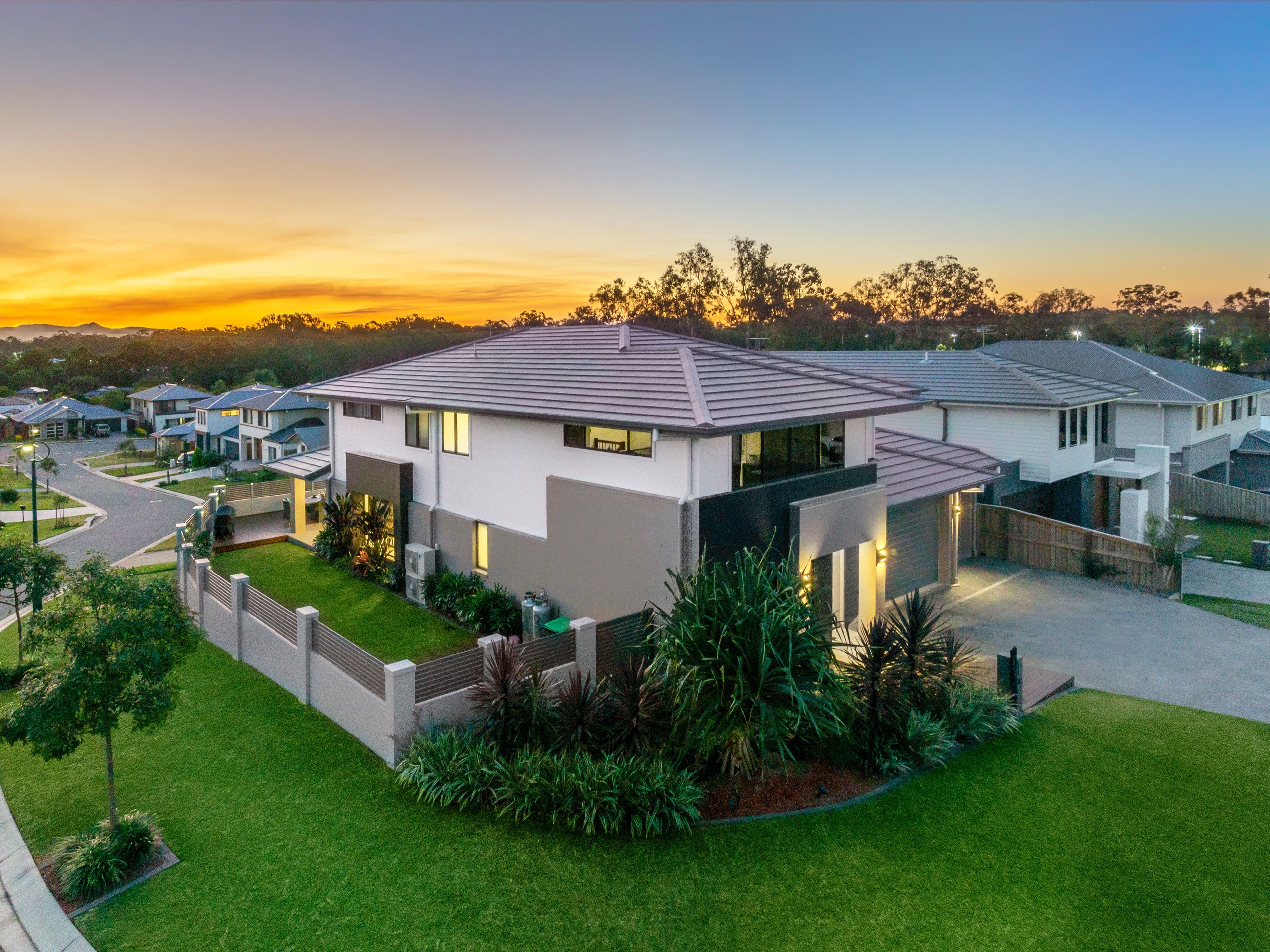17 April Crescent, Bridgeman Downs QLD 4035, Bridgeman Downs - Image 1