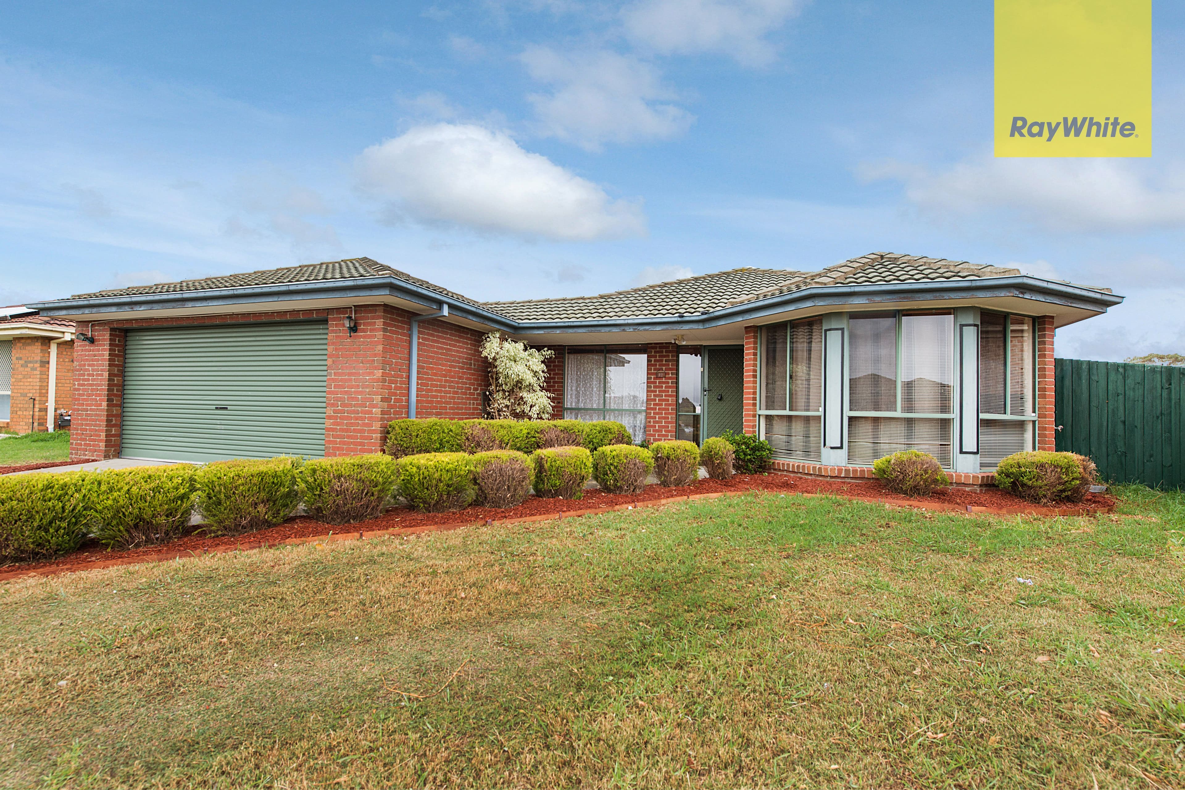 17 Oakman Way, Hampton Park VIC 3976, Hampton Park - Image 1