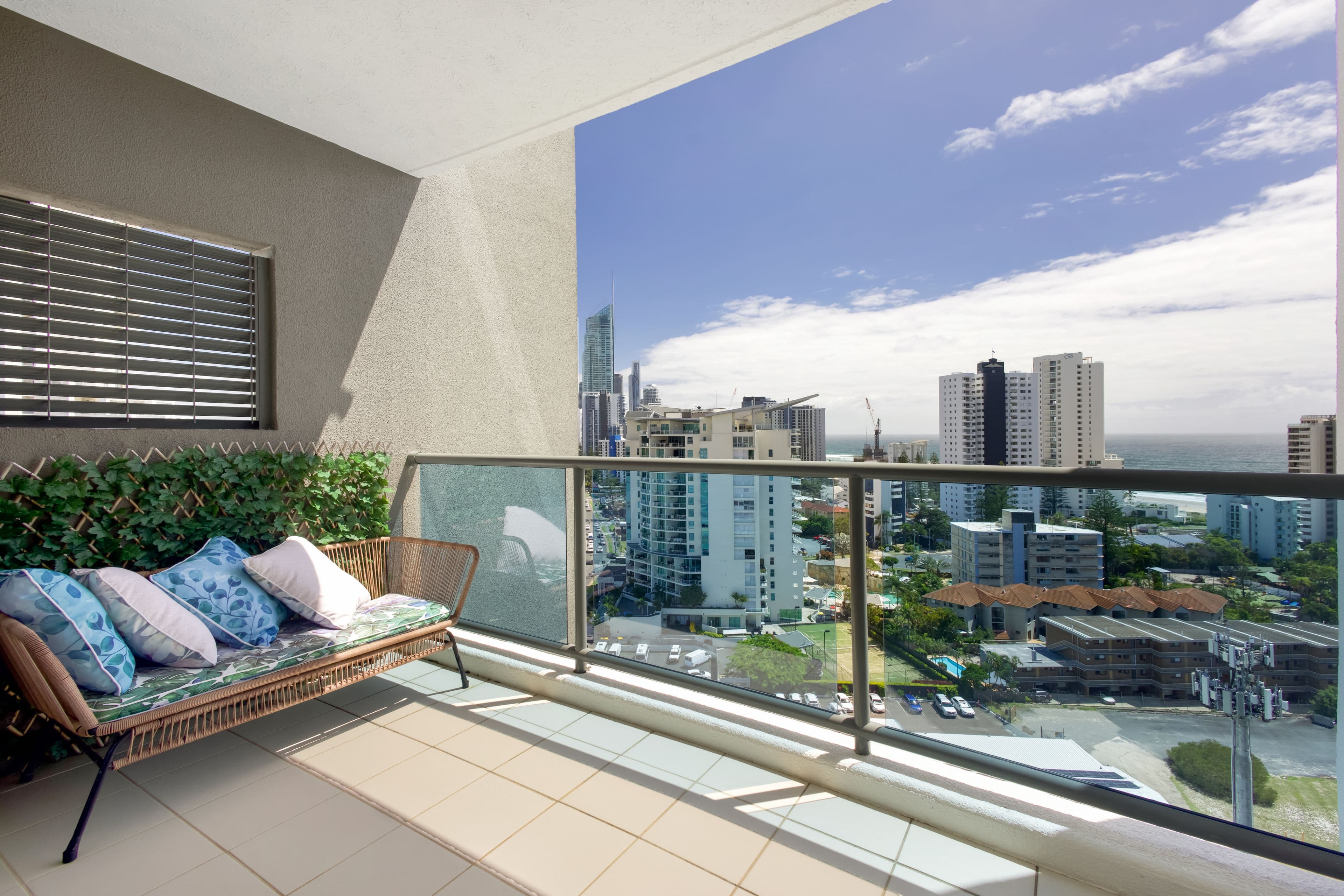 1403/2865 Gold Coast Highway, Surfers Paradise QLD 4217, Surfers Paradise - Thumbnail 7