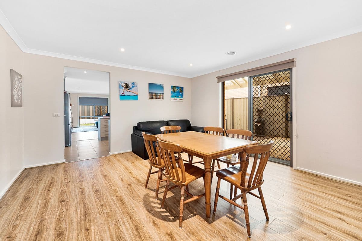 41 St Clair Avenue, Cranbourne West VIC 3977, Cranbourne West - Thumbnail 4