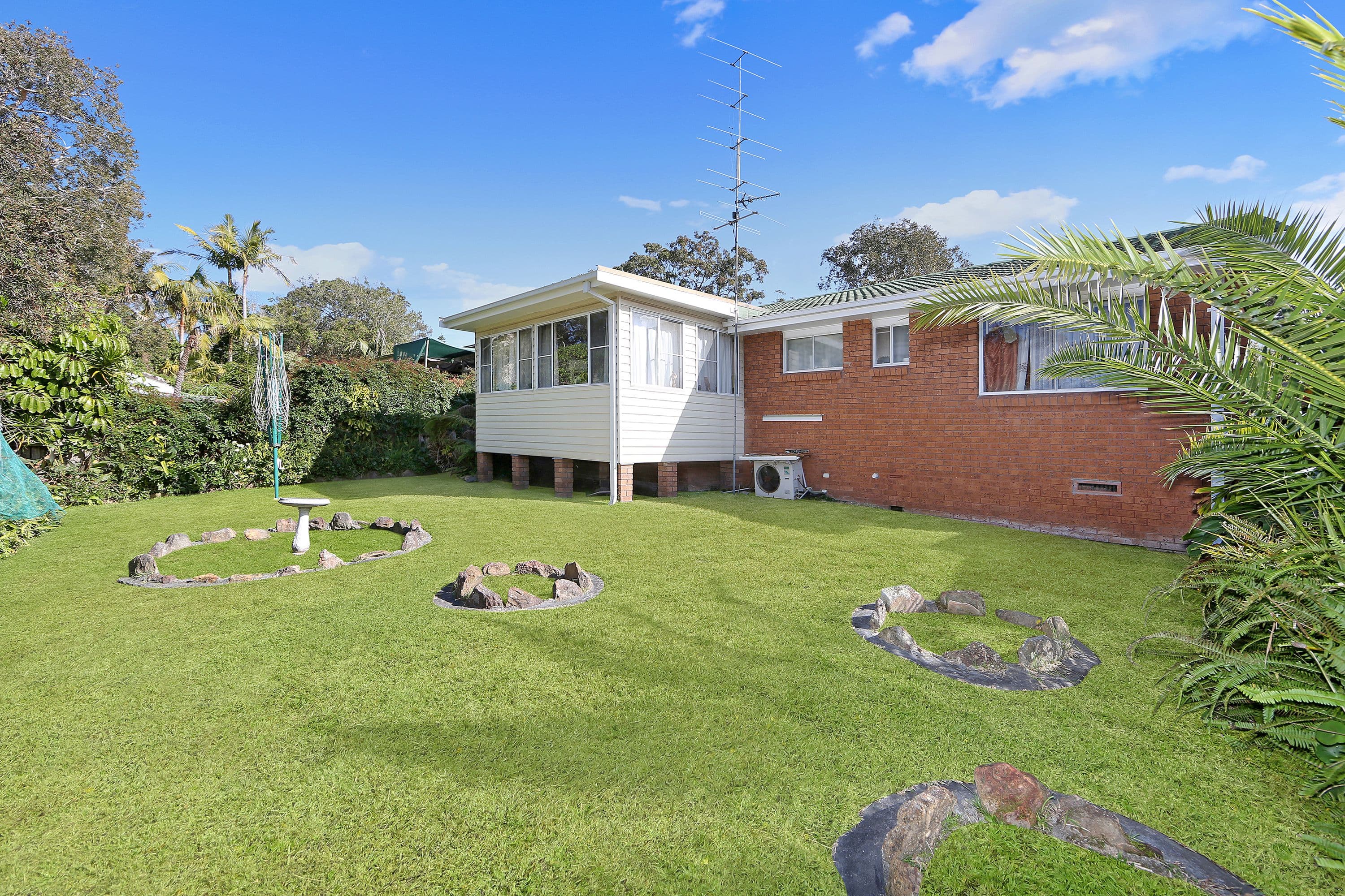 3 Kobada Avenue, Buff Point - Thumbnail 2