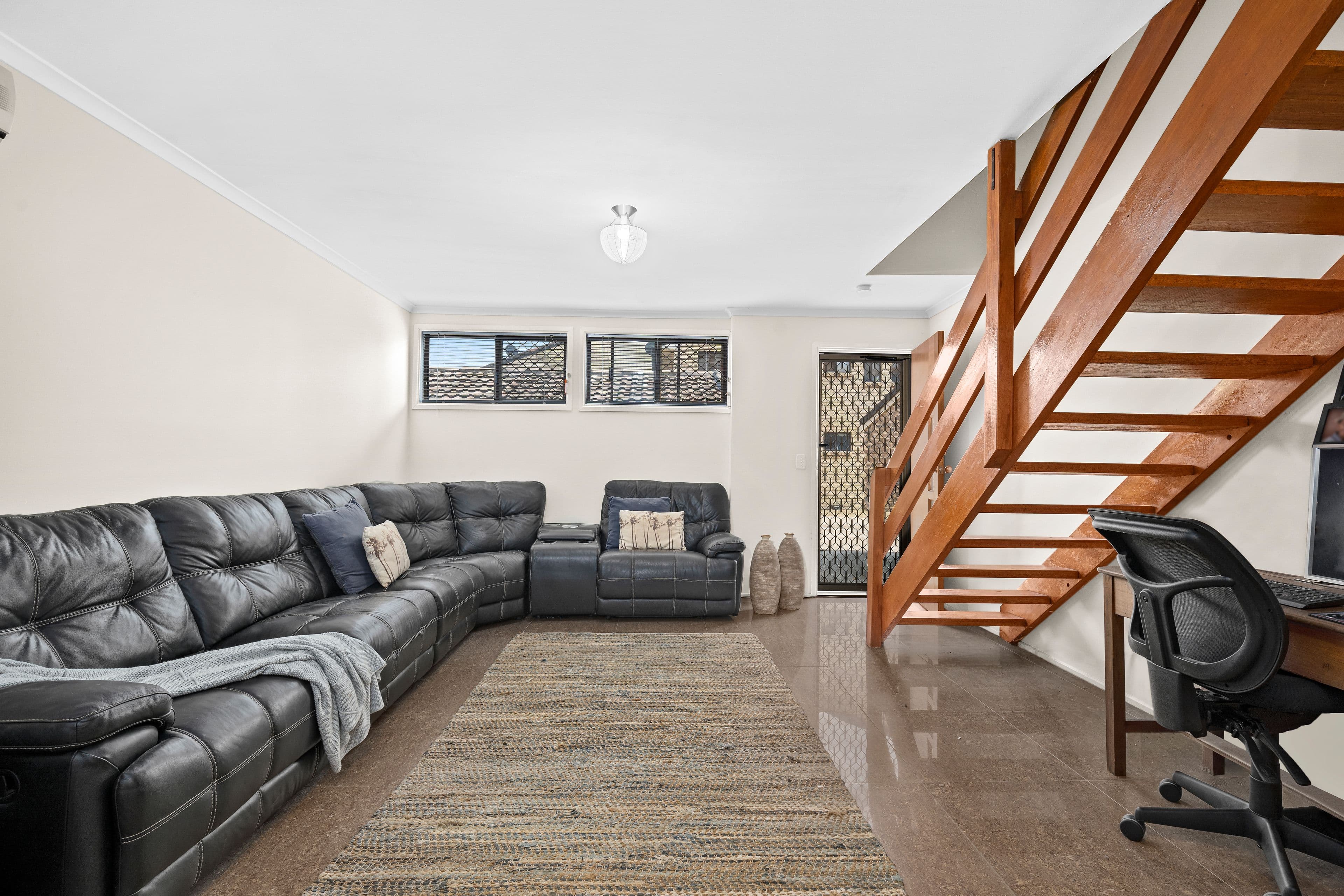 7 Christina Court, Mermaid Waters QLD 4218, Mermaid Waters - Thumbnail 2